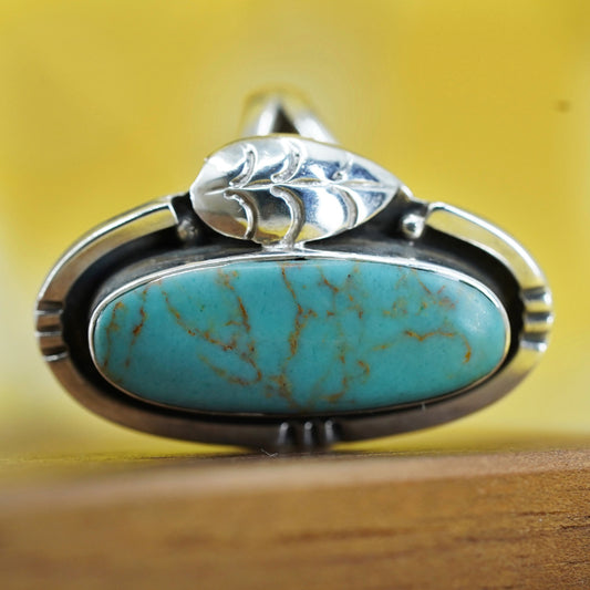 Size 8, vintage southwestern Sterling silver 925 handmade ring turquoise leaf