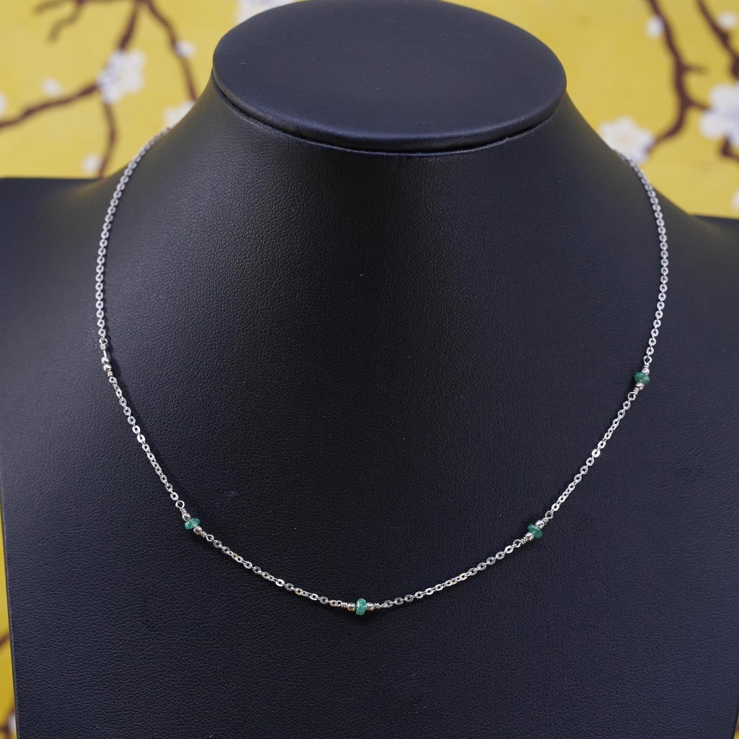 15", vintage Sterling silver circle chain w/ emerald beads, Italy 925 necklace