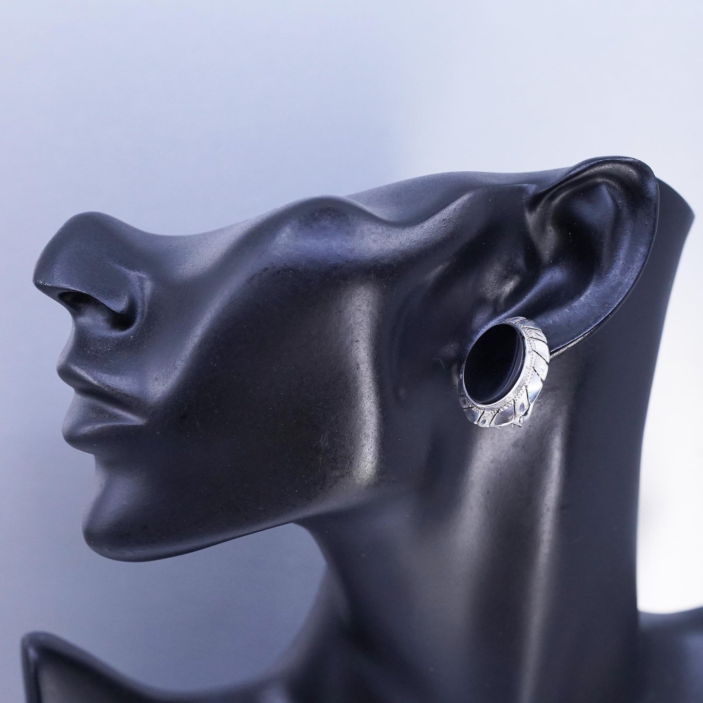 Vintage southwestern Sterling 925 silver black onyx textured earrings, studs