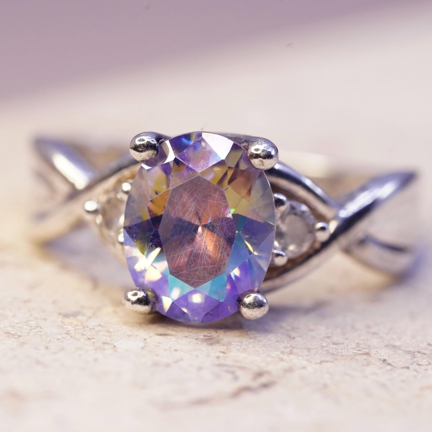 Size 7.5 vintage sterling 925 silver ring with rainbow topaz