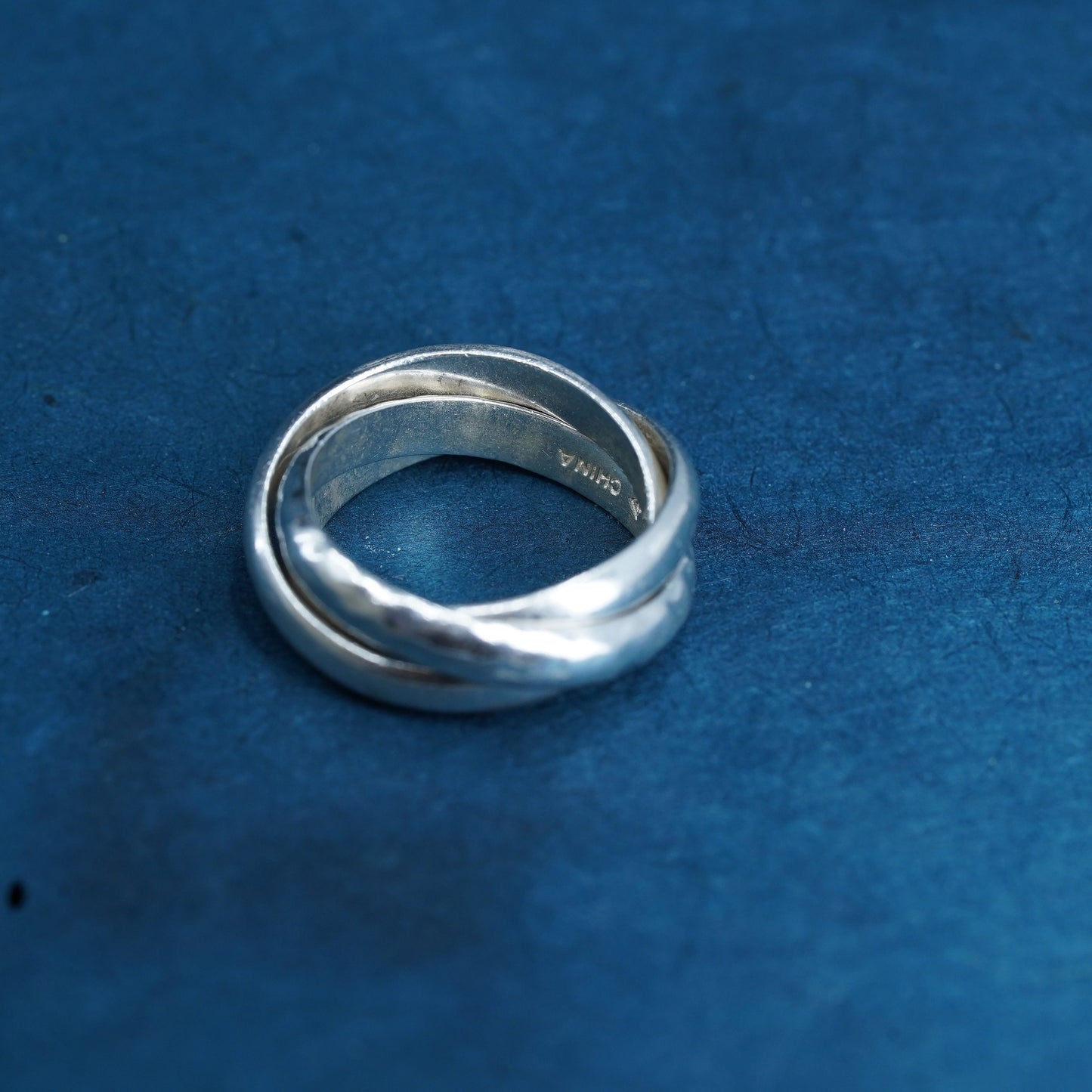 size 7, Silpada 925 Sterling Silver Ring 3 Intertwined Hammered Band R2889