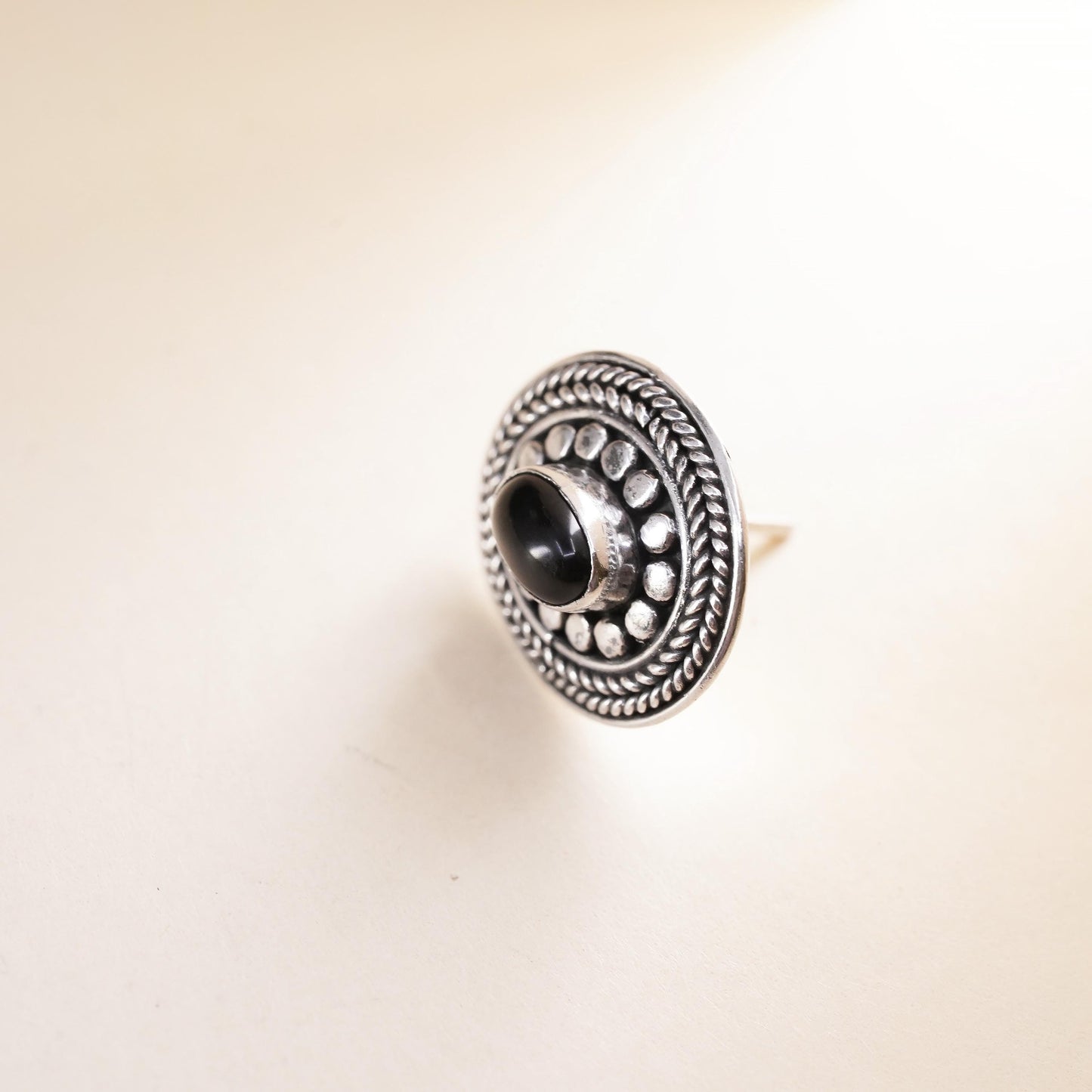 Vintage Sterling 925 silver handmade oval stud with onyx, single earring