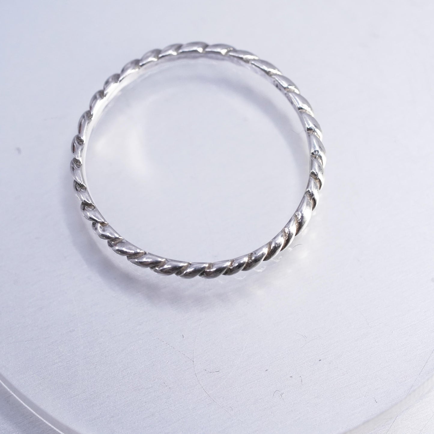 Size 9, vintage southwestern Sterling 925 silver statement ring, band w/ cable