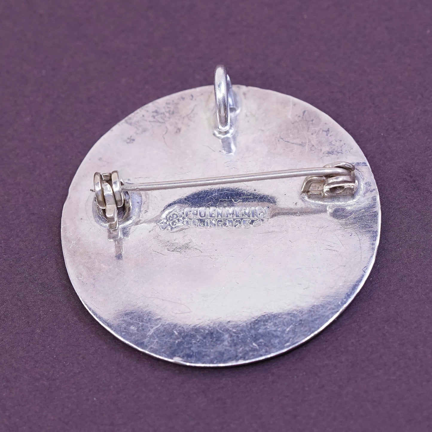 Vintage meixco handmade sterling 925 silver circle disc shaped brooch, pendant with Indian portrait embossed. stamped 925 mexico
