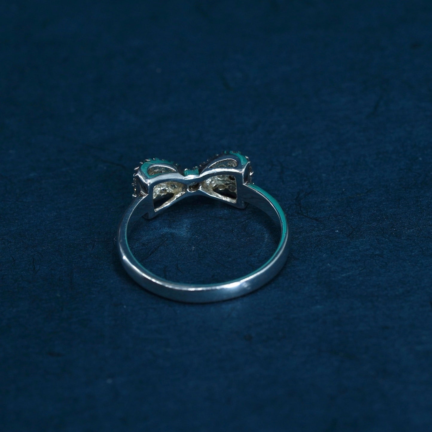 Size 7, vintage Sterling silver handmade ring, 925 bow tie ribbon ring with cz