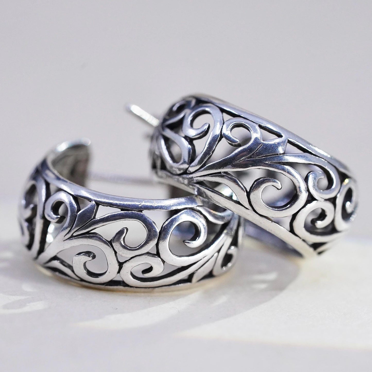 0.75", Vintage sterling silver loop earrings, filigree hoops