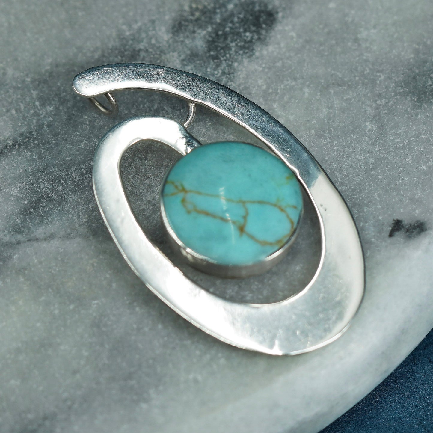 Vintage Sterling 925 silver handmade pendant with round turquoise