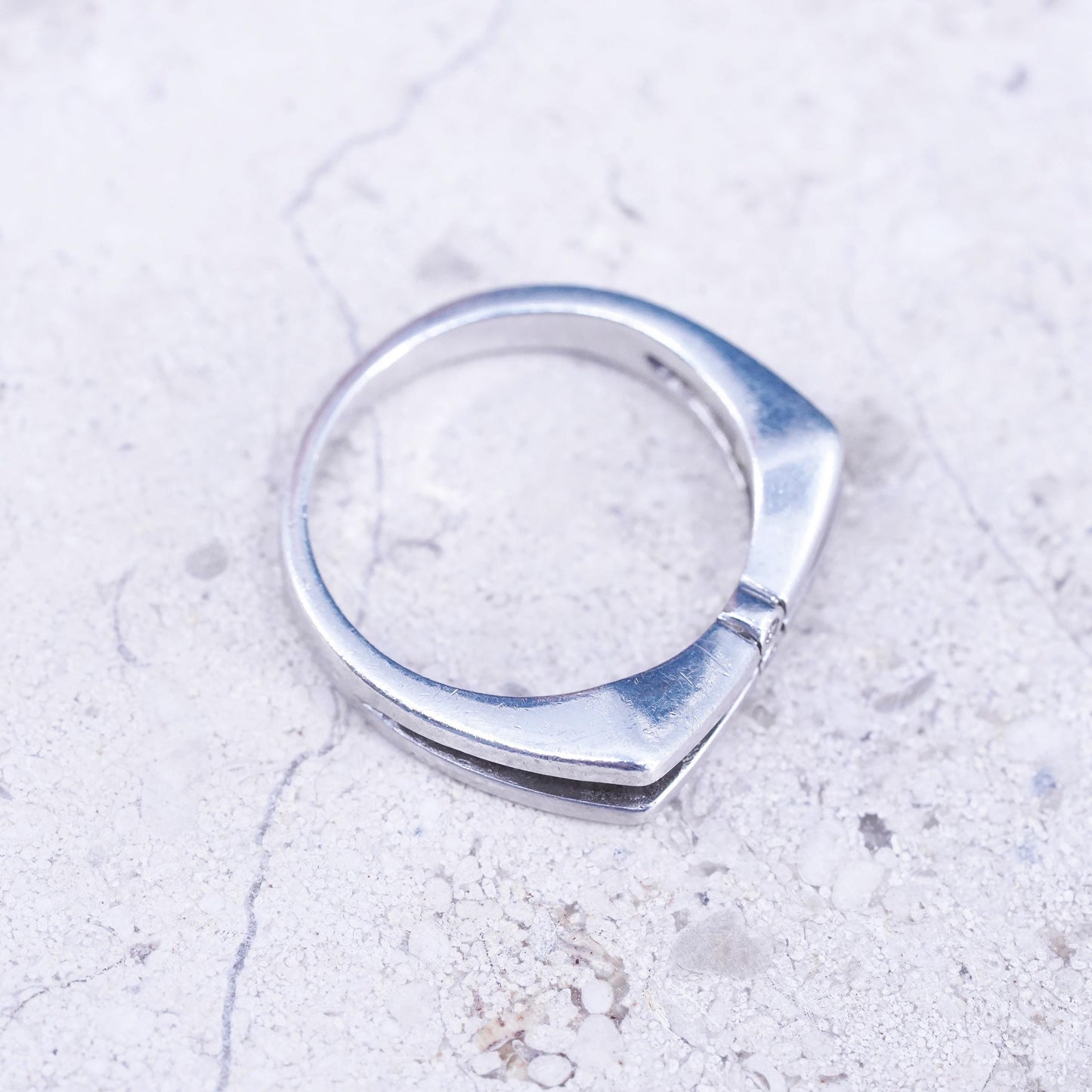 Size 7.25, Judith Jack sterling silver ring, 925 entwined band with diamonds