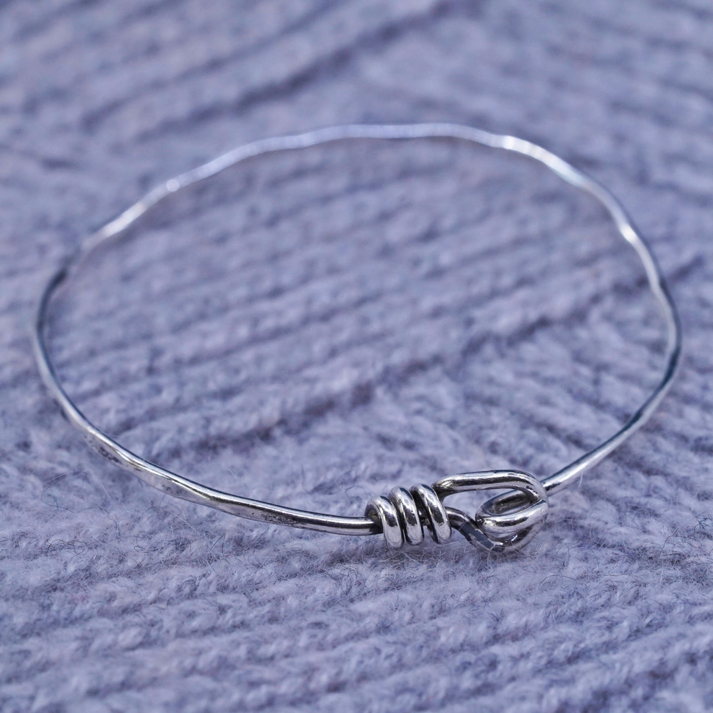 7", vintage Sterling silver handmade bracelet, 925 hinged bangle