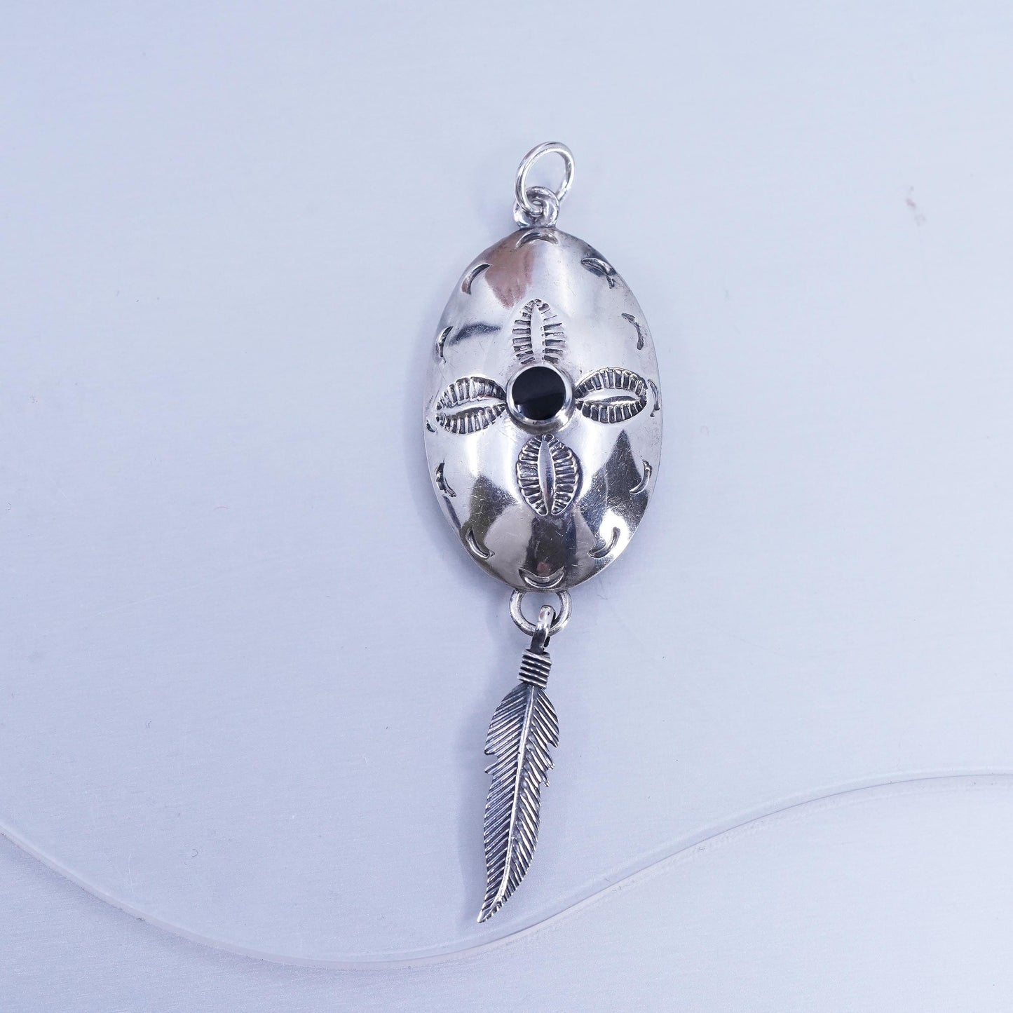 Native American southwestern sterling 925 silver onyx pendant feather dangle