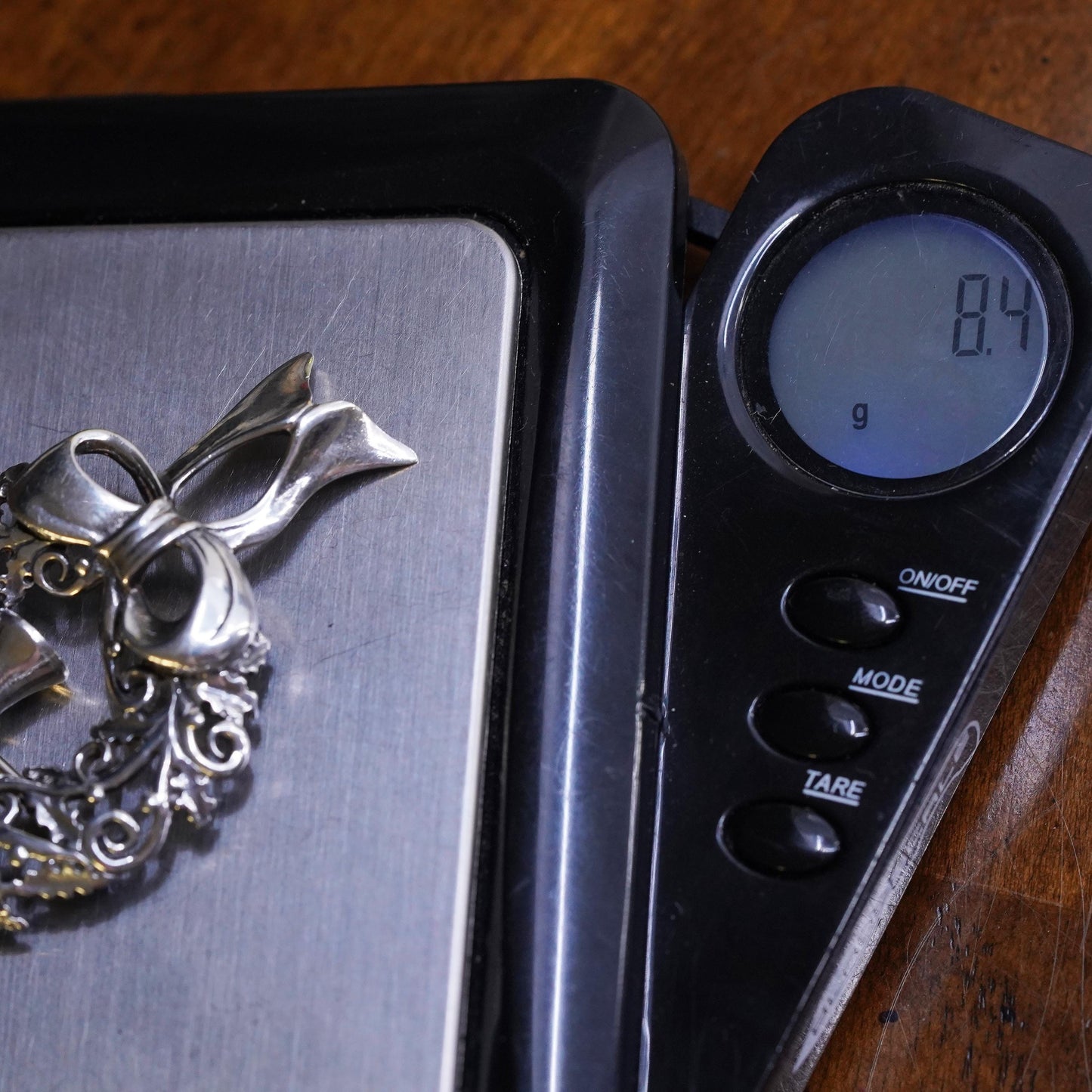 Vintage Jez Jezlaine 925 Sterling Silver wreath with ribbon and bell Brooch Pin