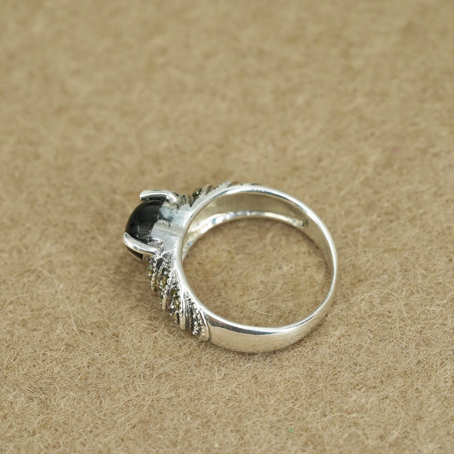 Size 5.5, Sterling 925 silver heart handmade ring with onyx and marcasite