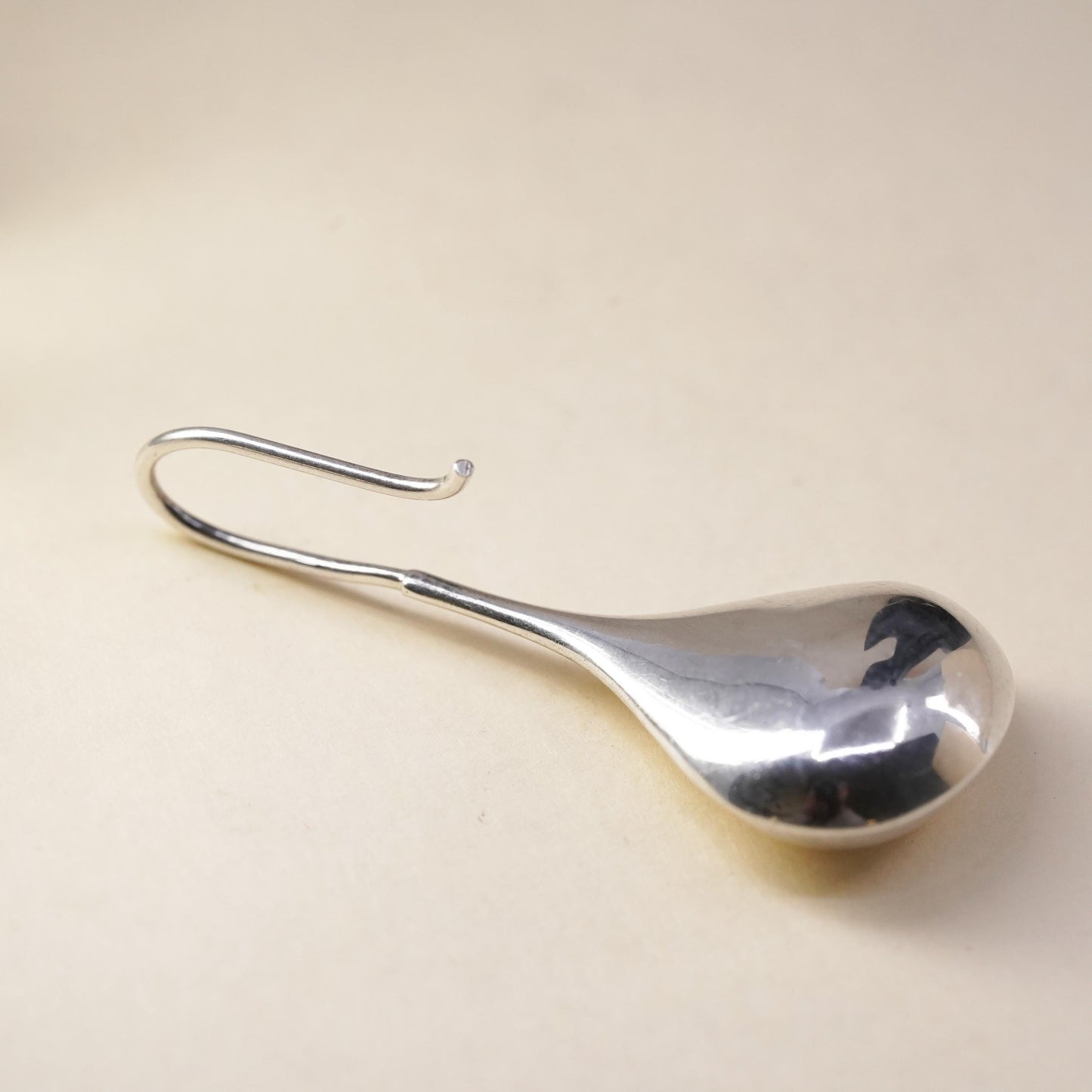 vintage modernist sterling silver 925 handmade single teardrop earring