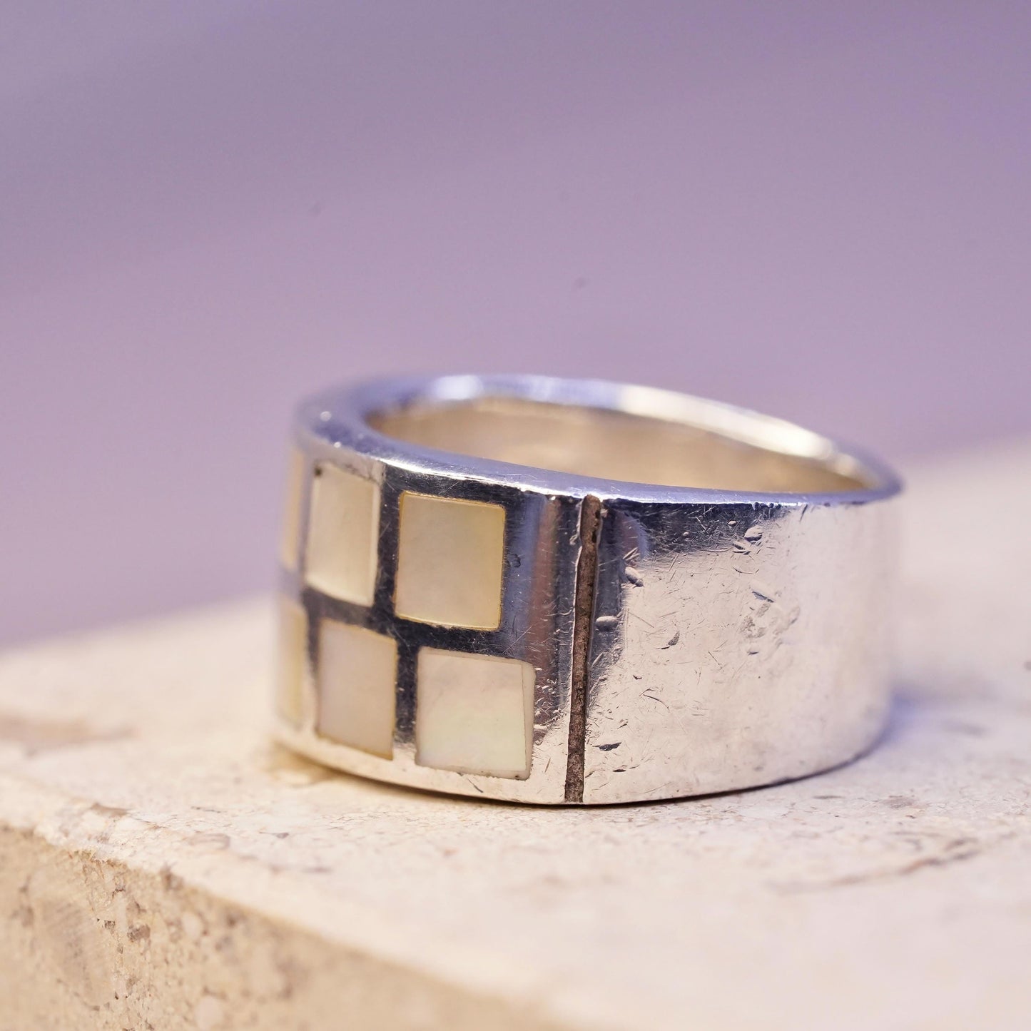 Size 6.25, vintage Sterling 925 silver statement ring with mother of pearl
