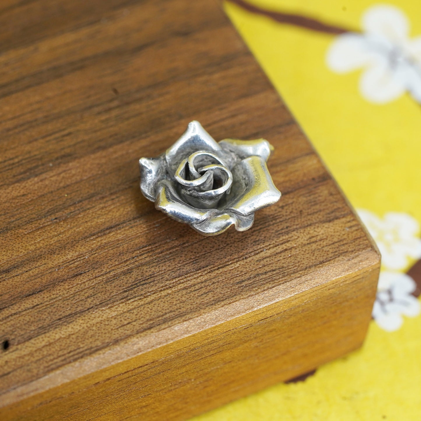 Vintage Sterling silver handmade pendant, mexico 925 rose flower details