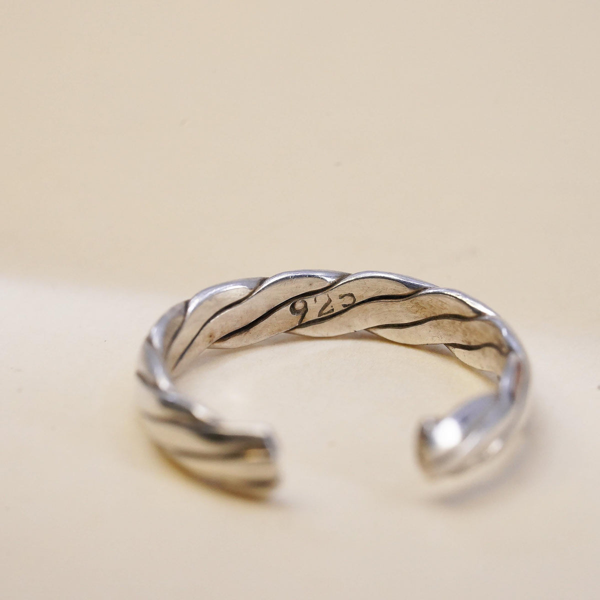 Size 4, vintage sterling silver handmade ring, 925 cable open band