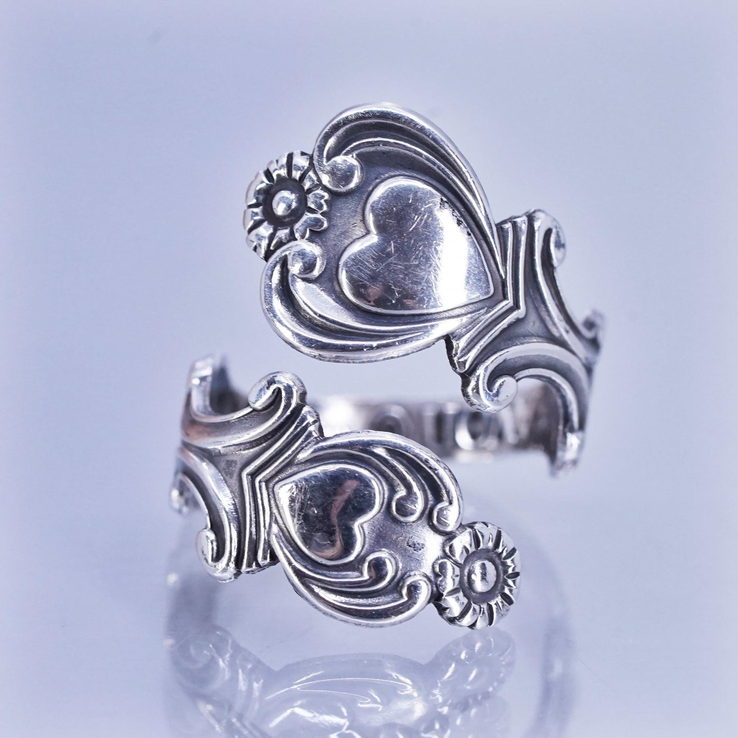 Size 7, vintage Avon Sterling 925 silver ring, wrap heart band