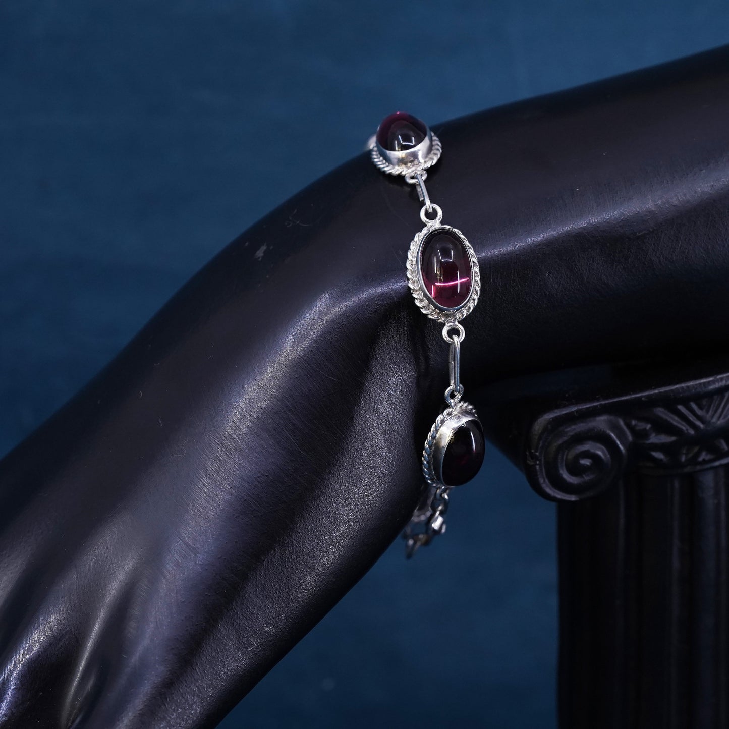 6.75", vintage Sterling 925 silver tennis bracelet with garnet