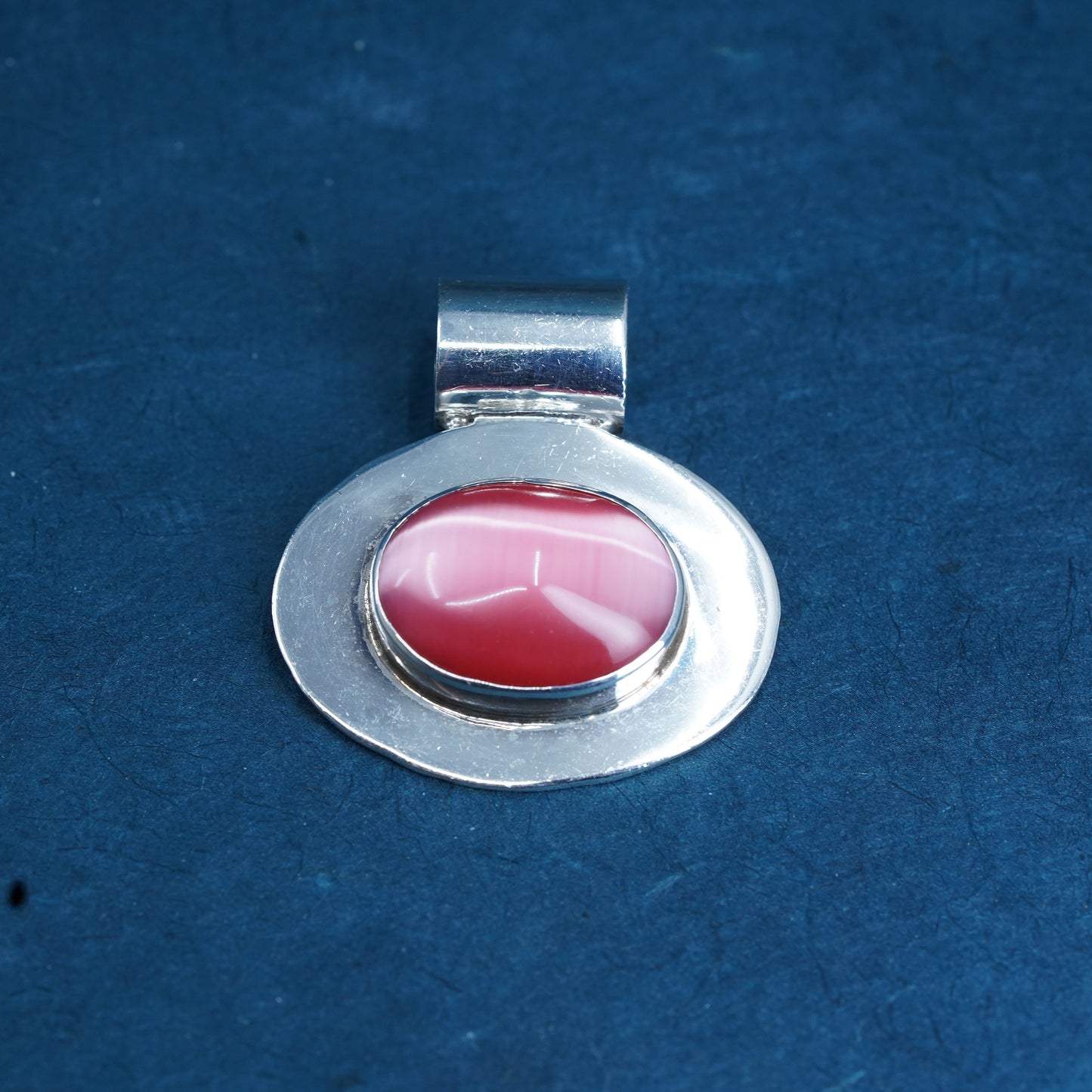 Vintage Mexican Sterling silver handmade pendant, 925 charm oval pink cat eye