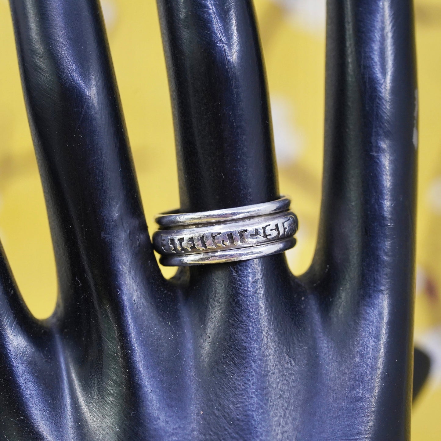Size 8, vintage Sterling silver prayer ring, textured 925 spinner band