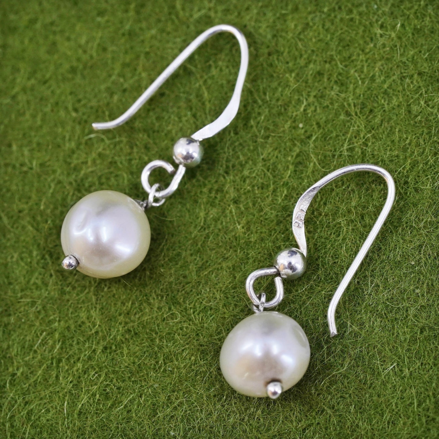 vintage Sterling 925 silver handmade earrings with freshwater pearl