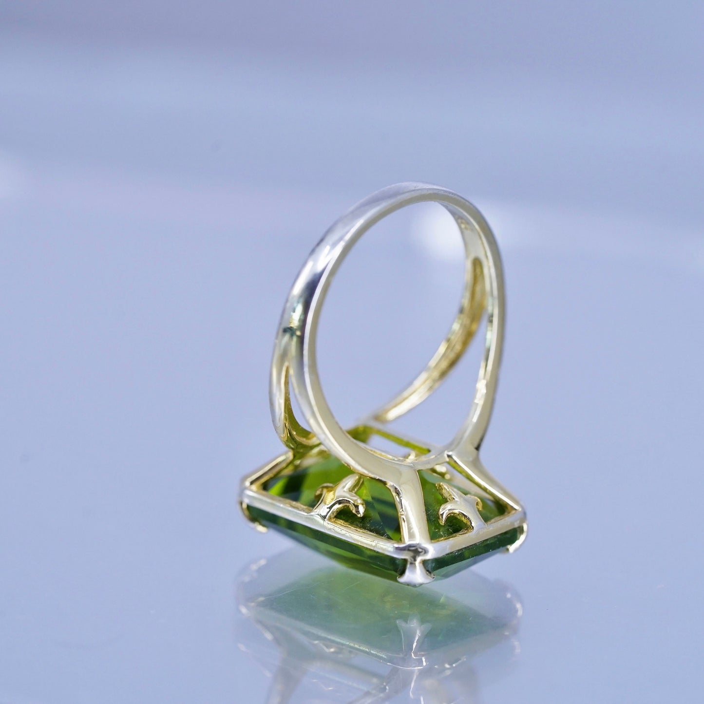 Size 8, vintage vermeil gold over Sterling 925 silver handmade ring w/ peridot