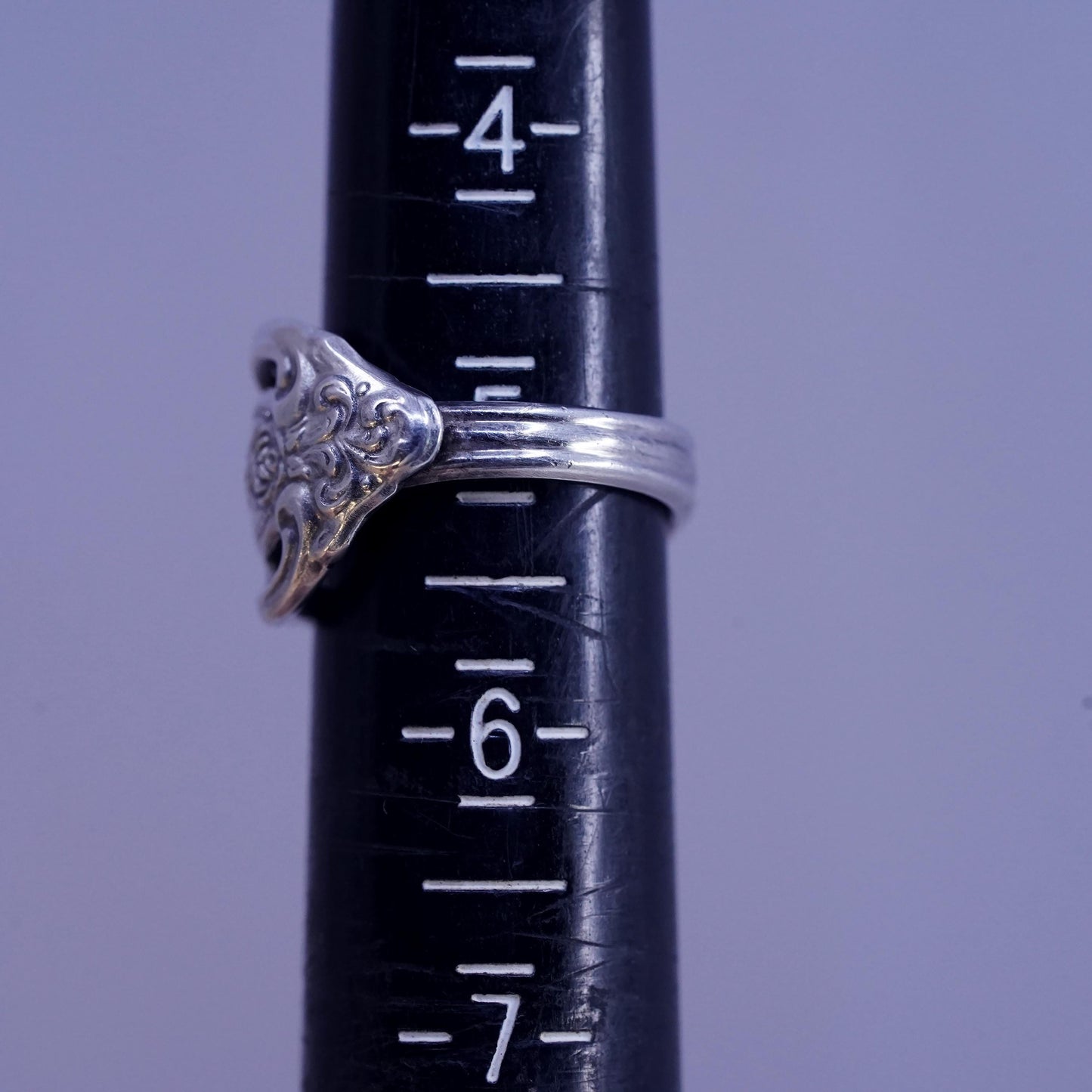 Size 5, vintage Sterling silver handmade ring, 925 flower spoon wrap band