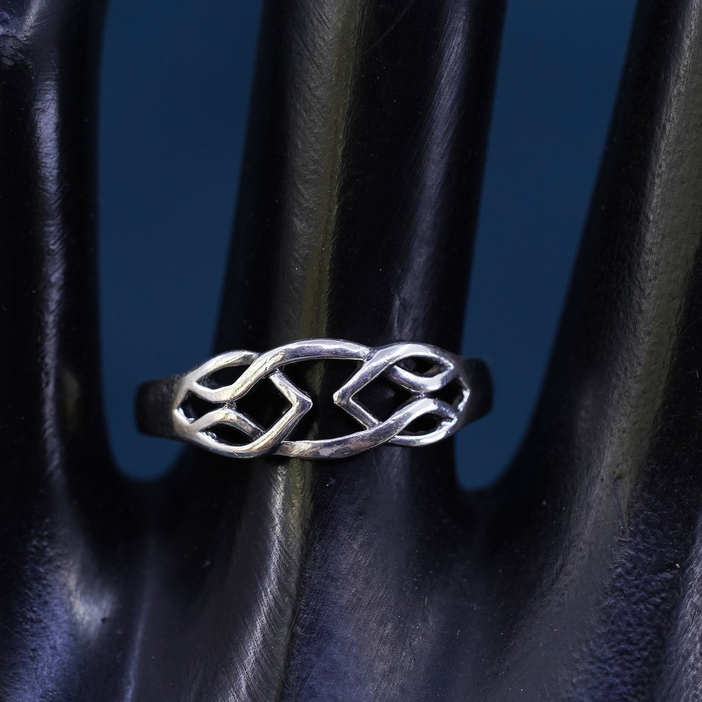 Size 8, vintage Sterling handmade ring, irish celtic knot 925 silver band