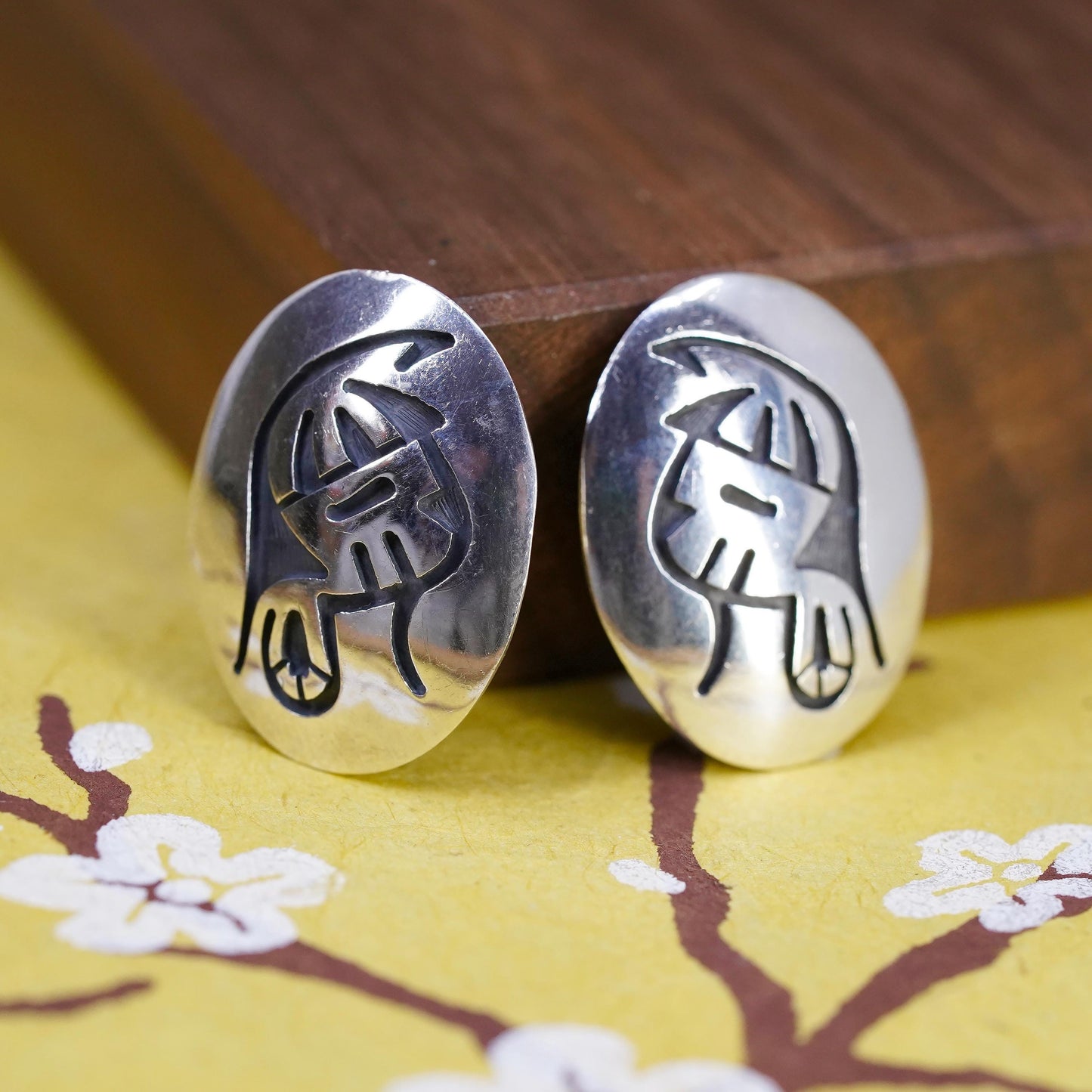 Native American Fernando Puhuhefvaya Sterling 925 silver oval earrings, clip on