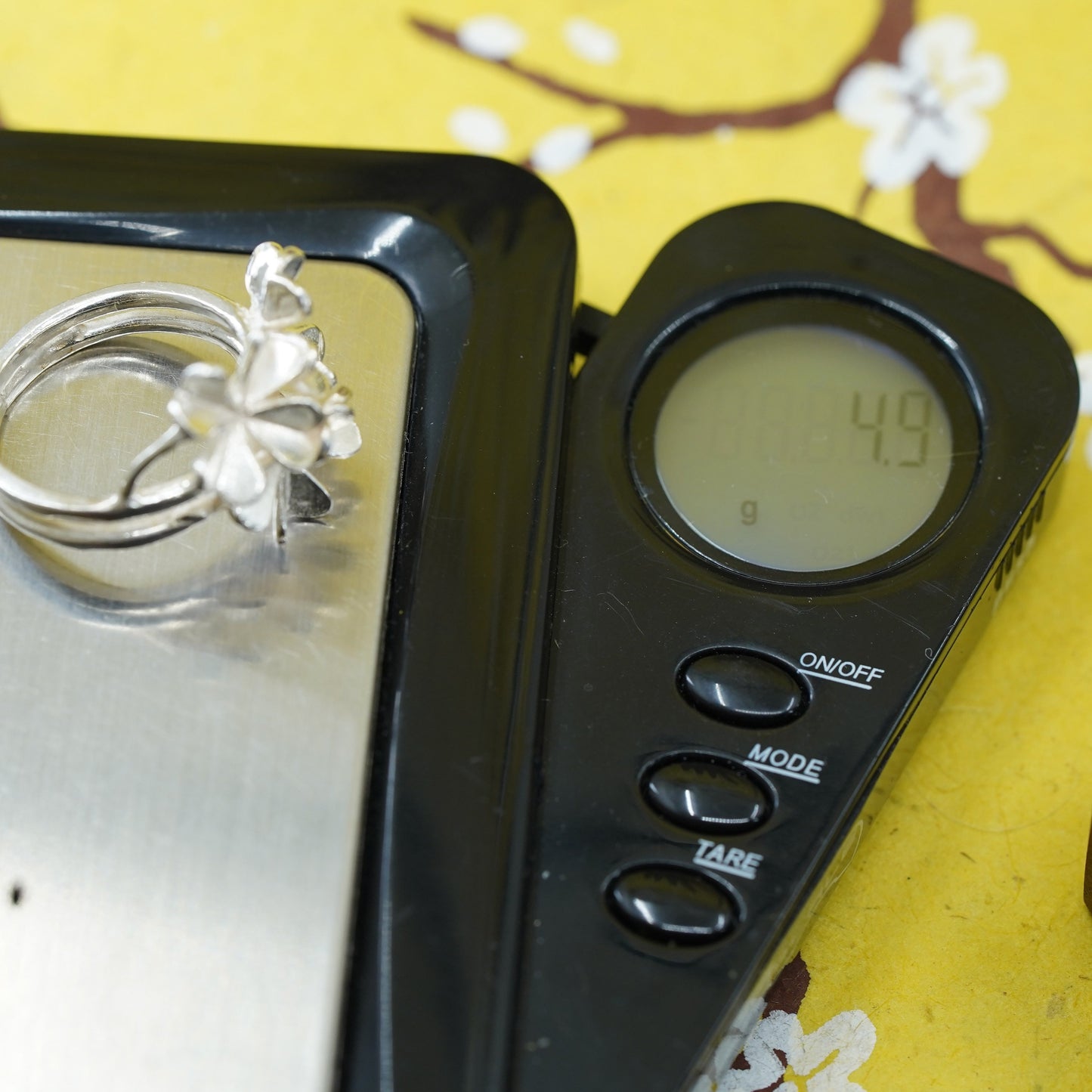 Size 5.5, vintage Sterling 925 silver cluster plumeria flower ring