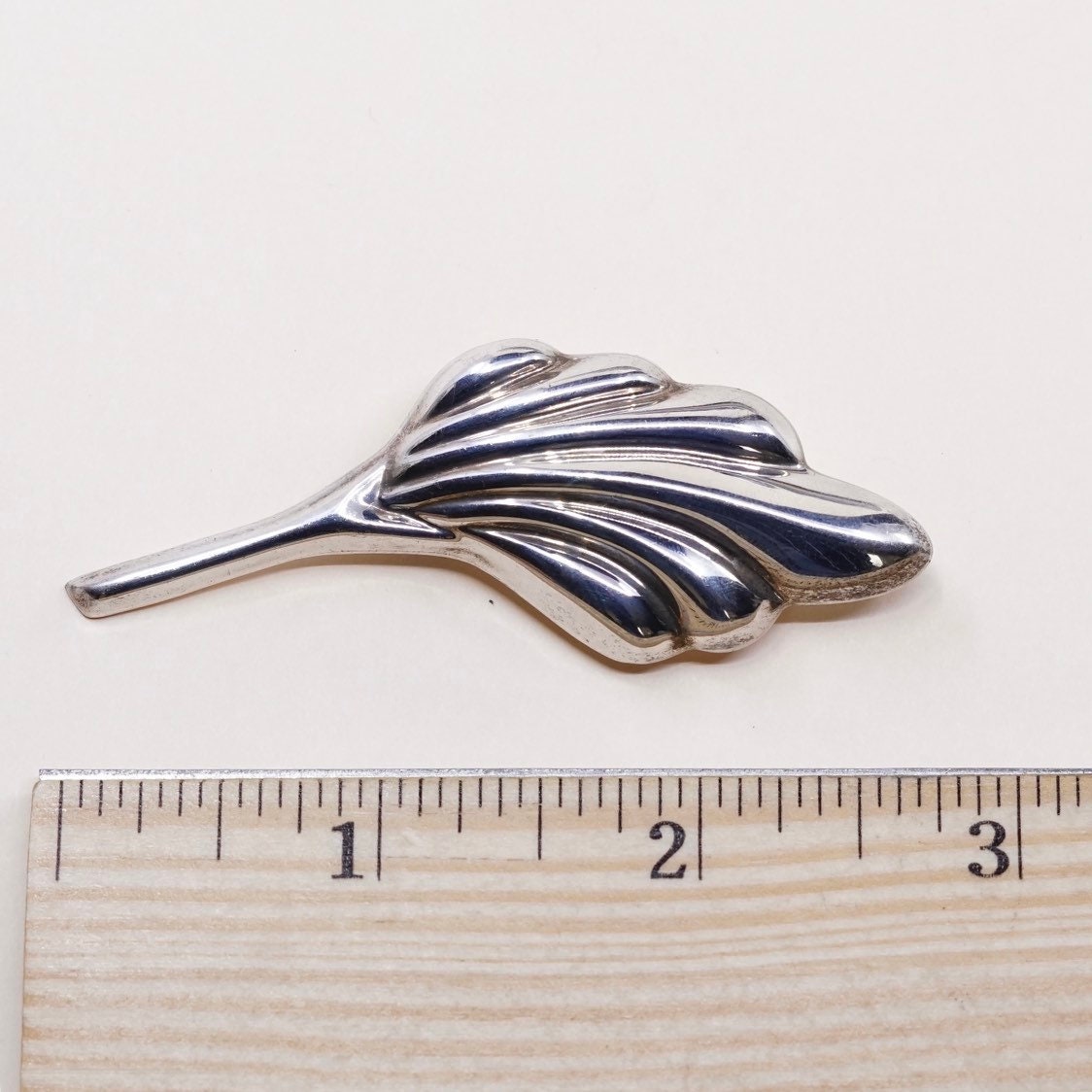 Vintage sterling silver handmade leaf shaped brooch, solid Mexico 925 silver TA-163