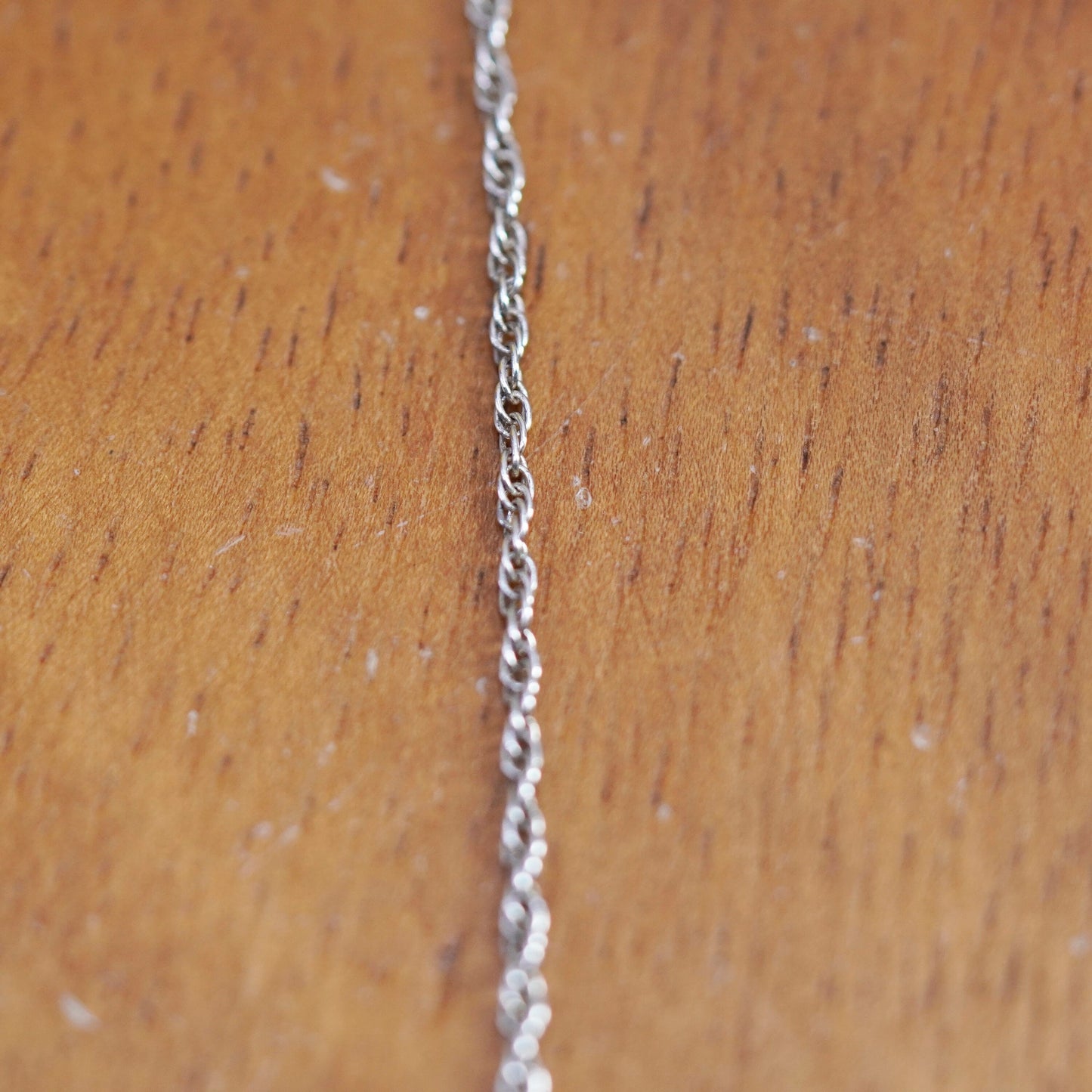 18”, 1.6mm, vintage Sterling silver necklace, Italy 925 Singapore link chain