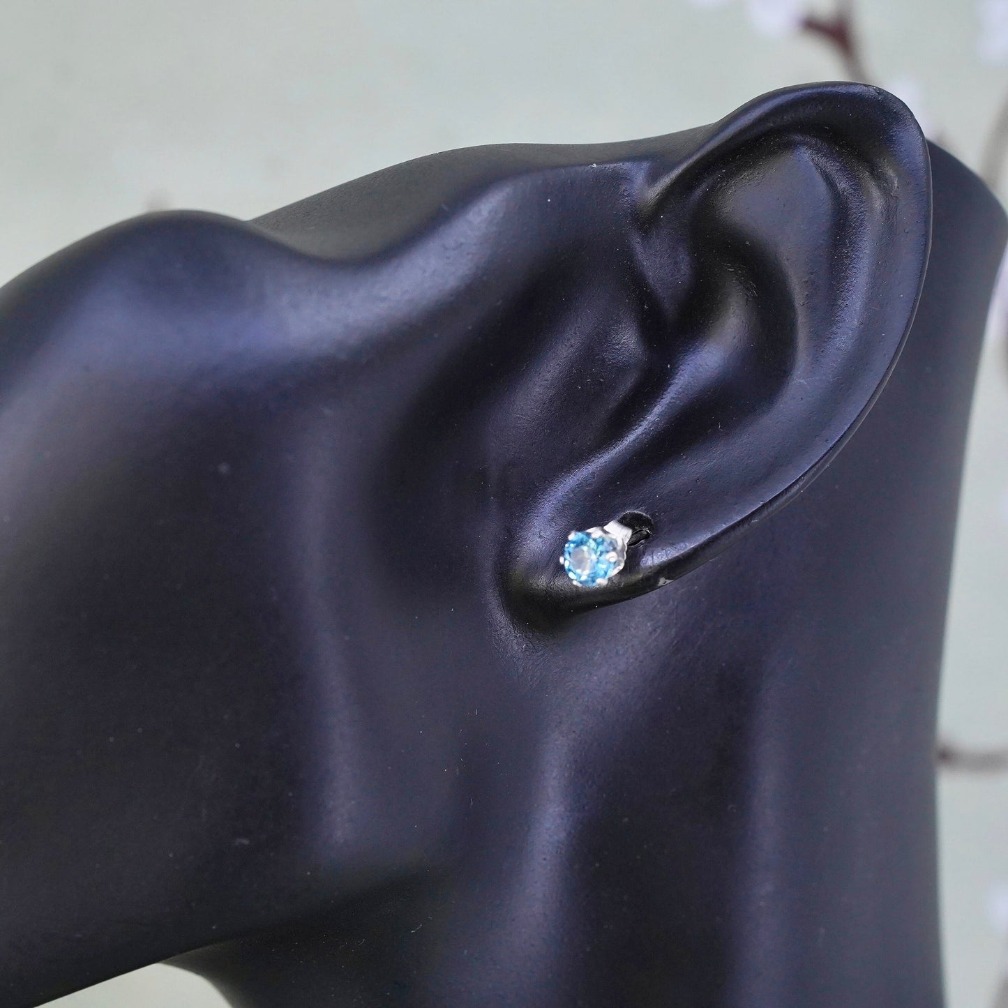 4mm, Vintage sterling silver earrings with blue topaz, 925 studs