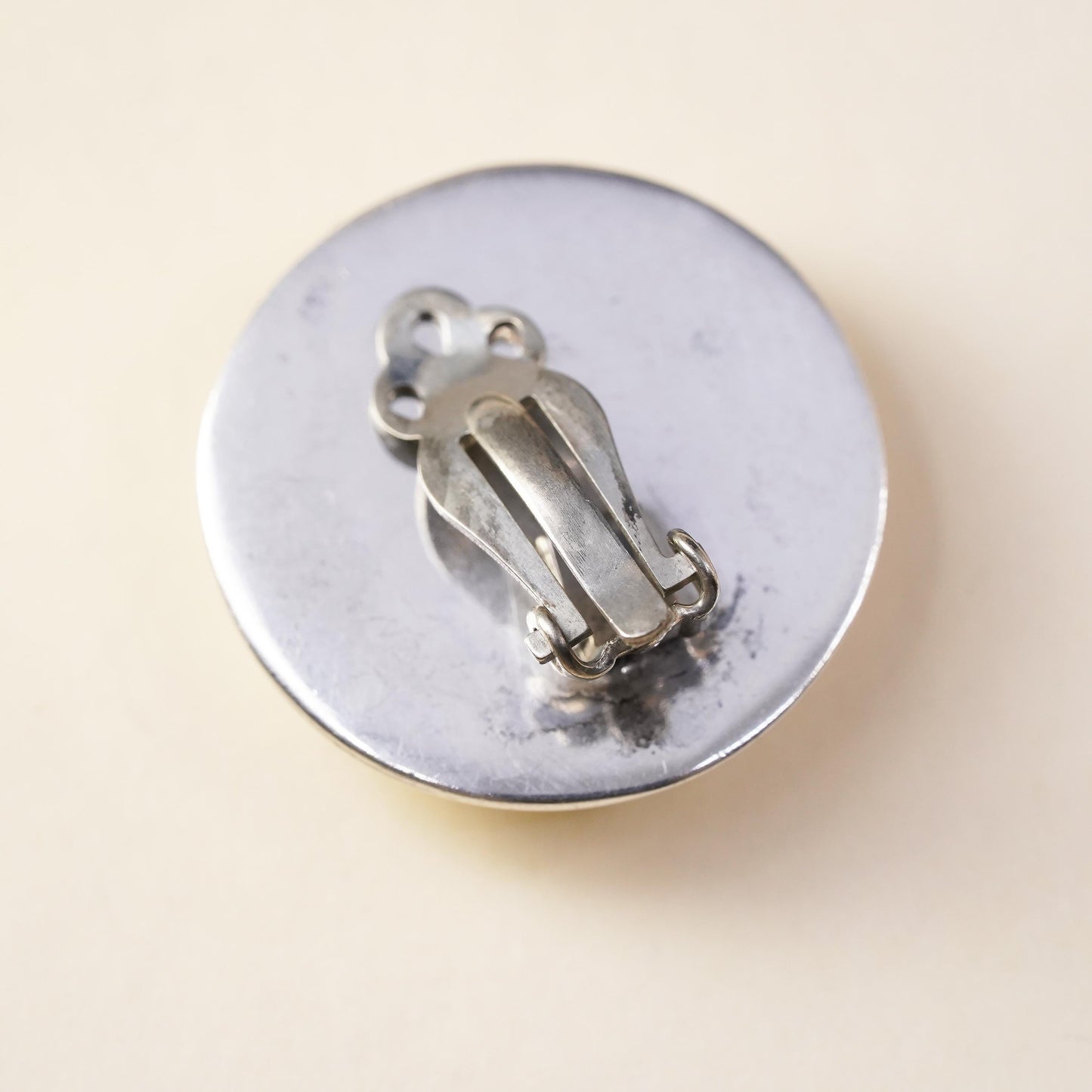 VTG Mexican sterling silver handmade single earring, 925 silver circle clip on