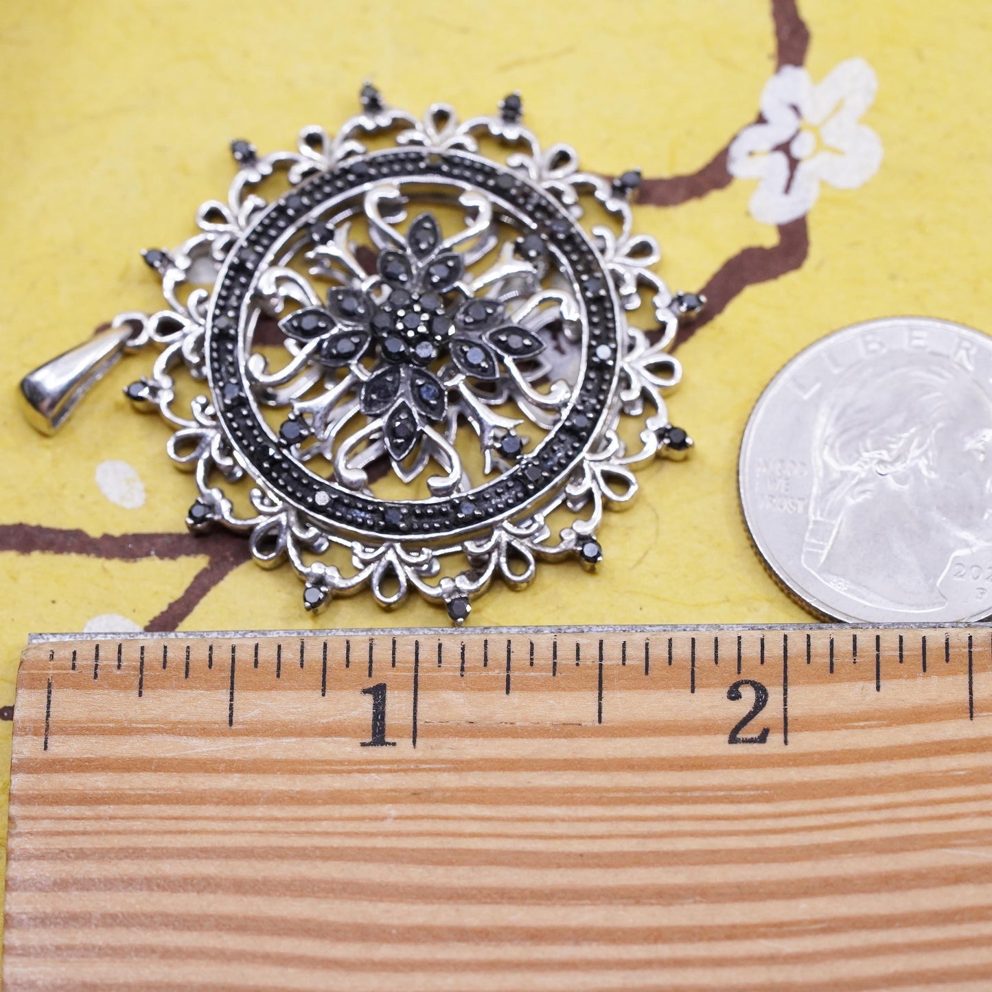 Vintage Sterling 925 silver pendant, filigree cluster black diamond pendant
