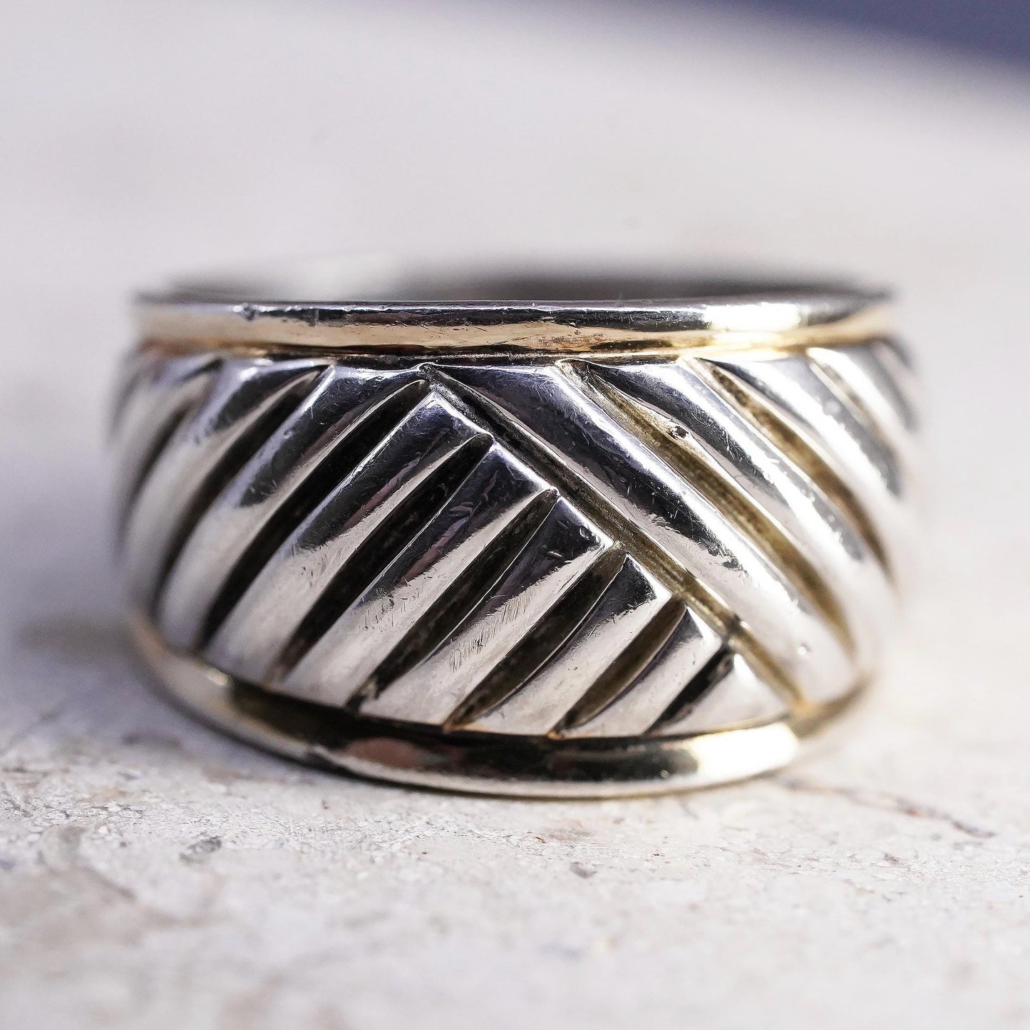Size 7.5, vintage Sterling 925 silver handmade ribbed cable textured ring band