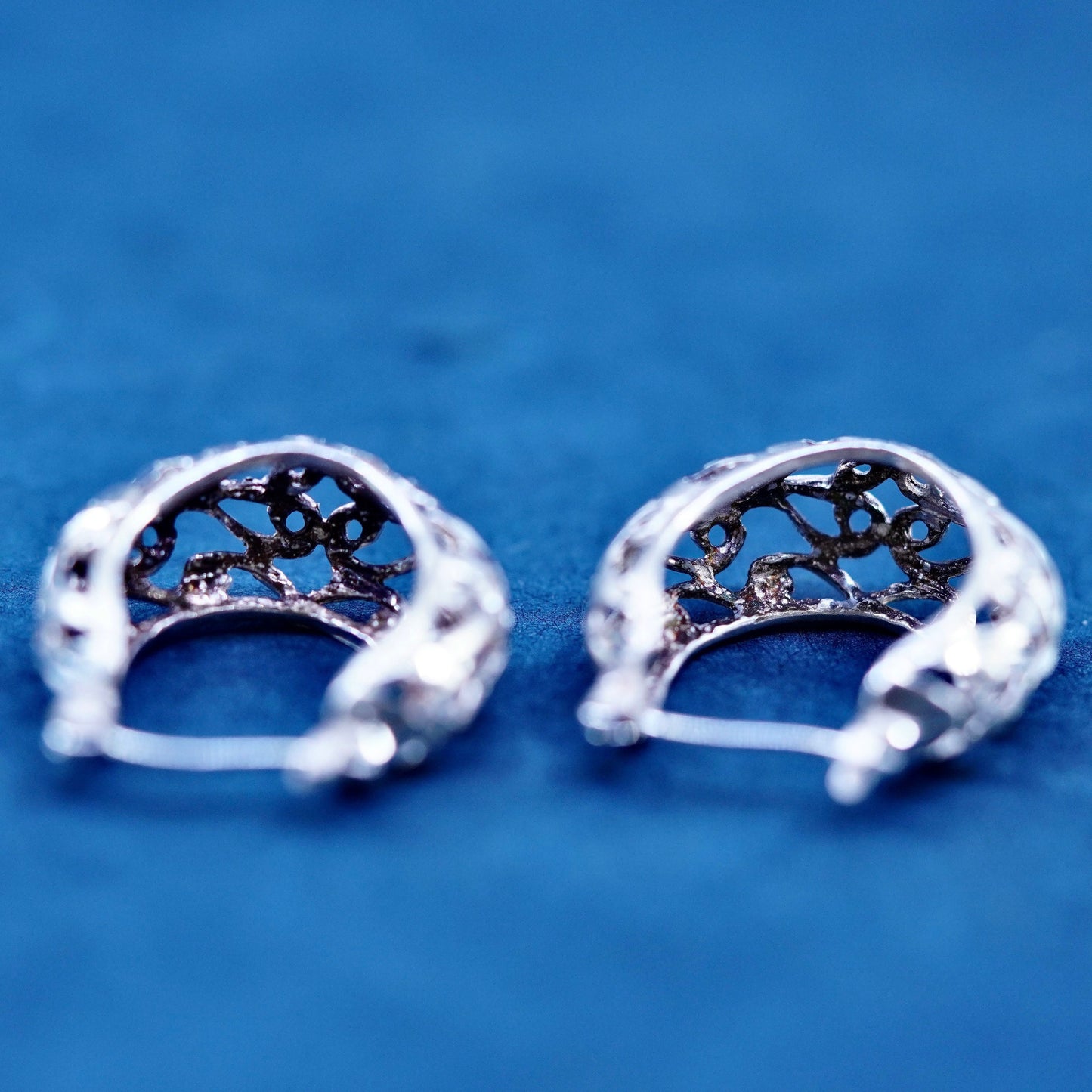 0.75”, Vintage Sterling silver handmade earrings, 925 filigree hoops Huggie