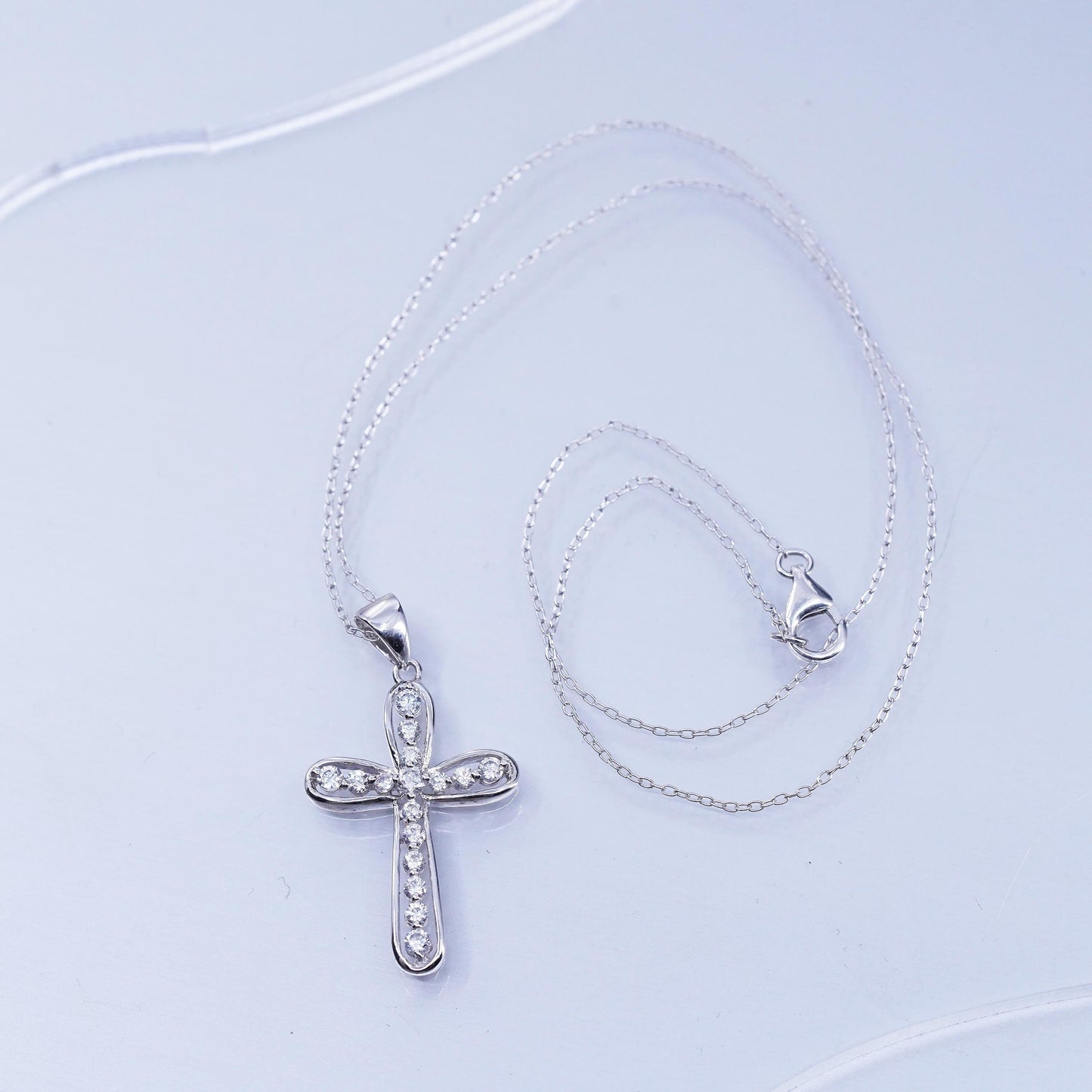 18”, vintage Sterling 925 silver circle necklace with cross pendant and cz