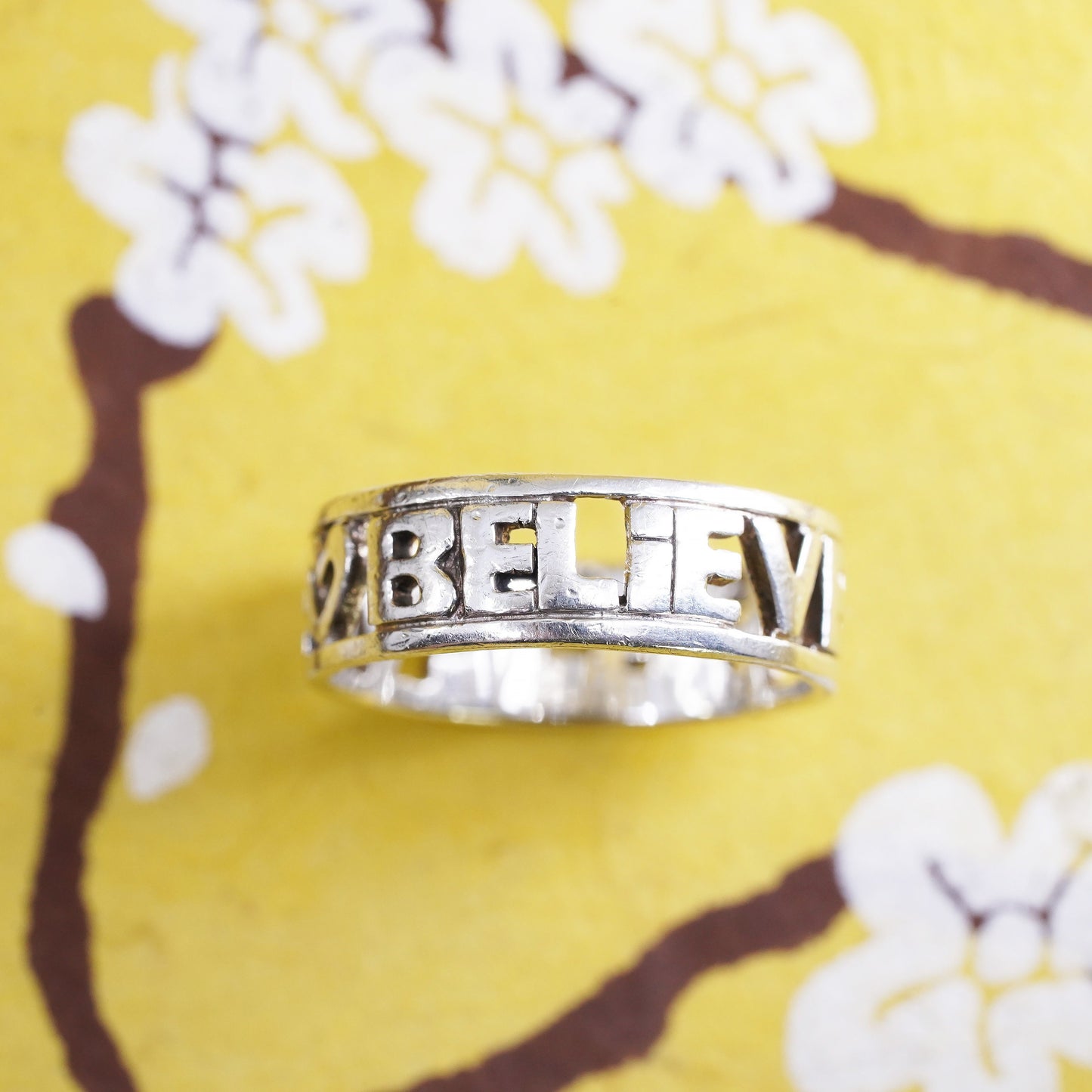 Size 8, vintage Sterling silver prayer ring, 925 band engraved "believe"