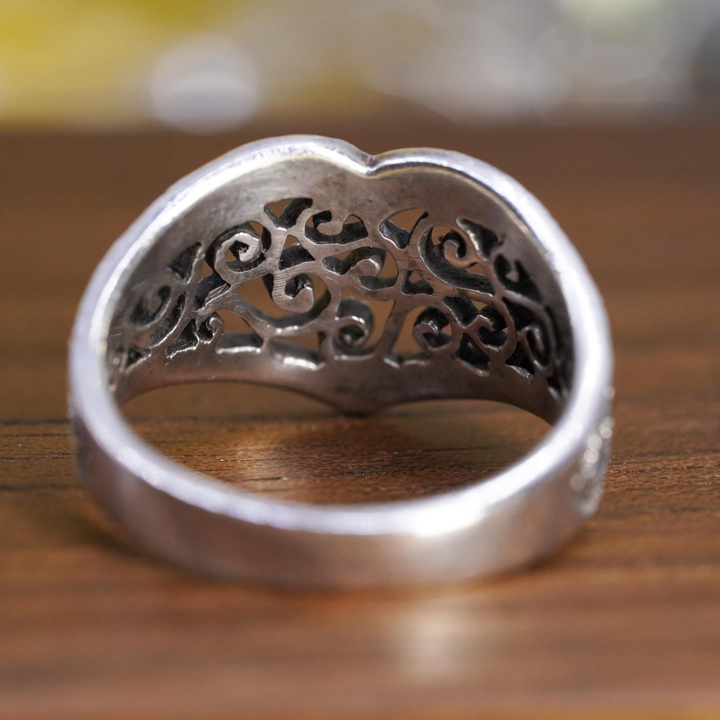 Size 8, vintage Sterling silver ring, southwestern, 925 filigree heart band