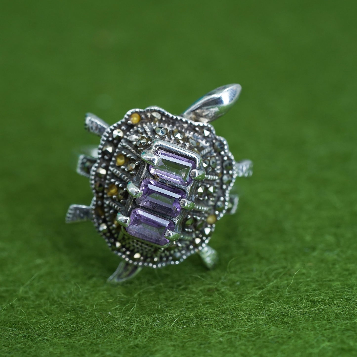 Size 8, sterling silver ring, 925 turtle with movable head amethyst marcasite