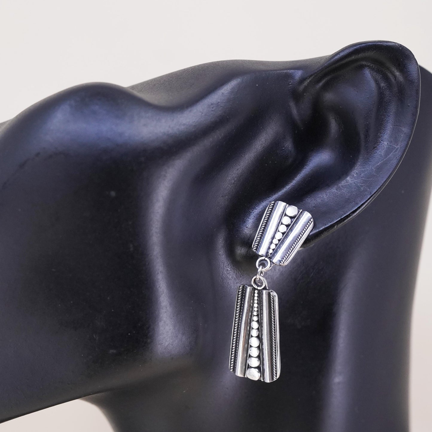 vintage southwestern sterling silver 925 handmade single bead earring