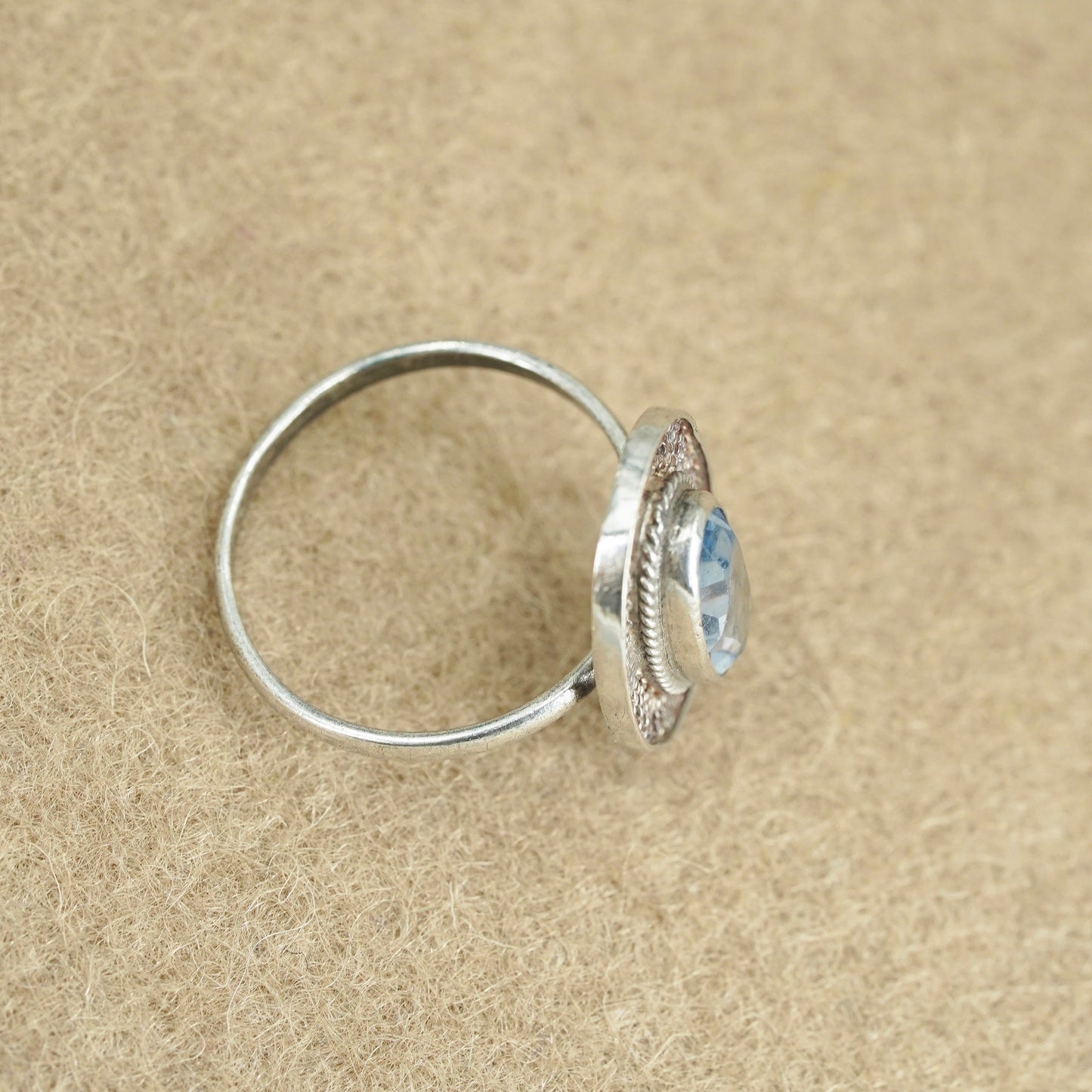 Size 7.5 vintage Sterling 925 silver handmade filigree ring with blue crystal