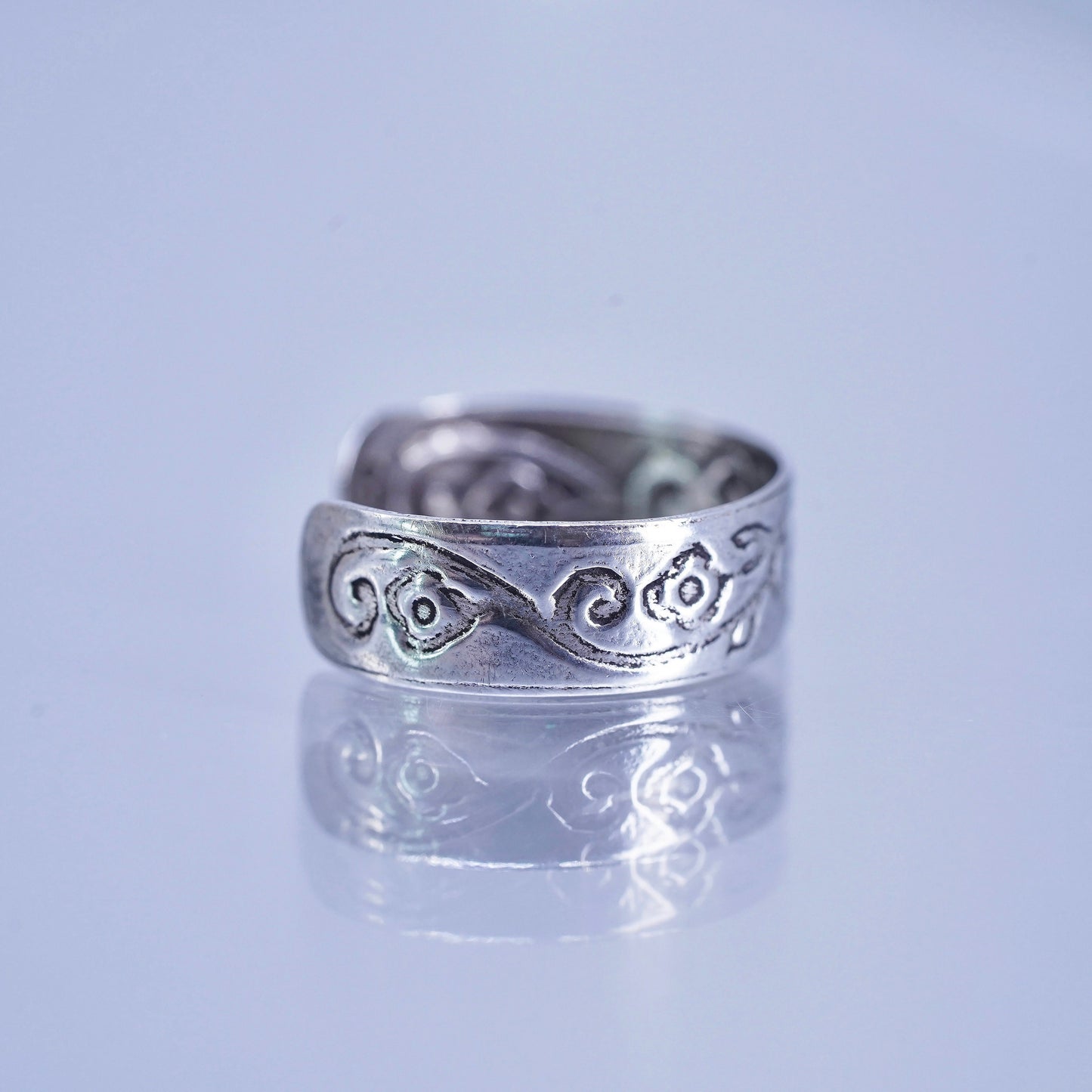 Size 3.5 vintage southwestern Sterling 925 silver handmade ring, textured band