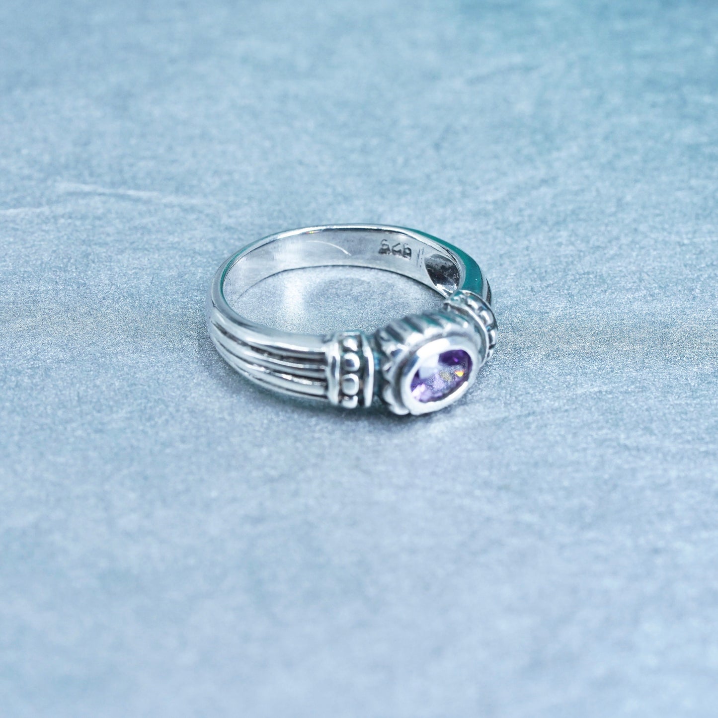 Size 8, vintage Sterling 925 silver handmade ring with amethyst