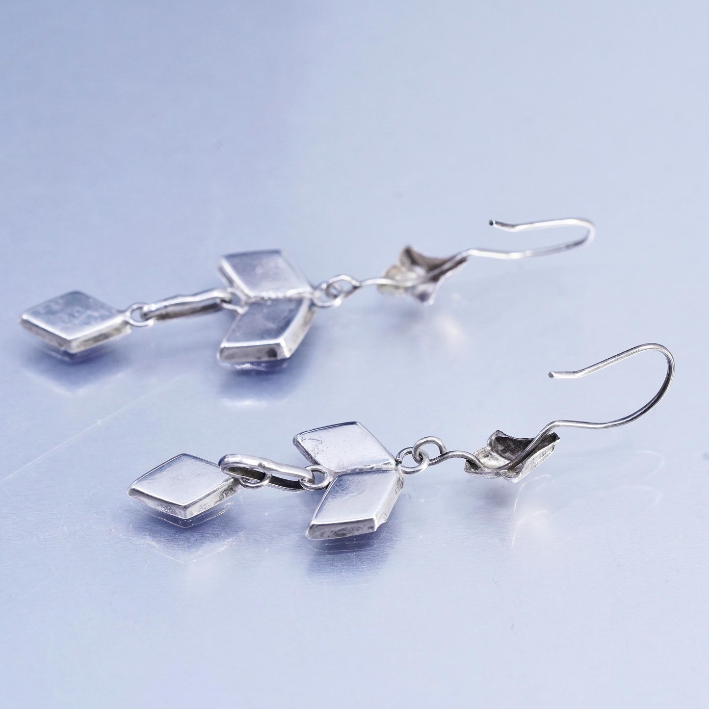 Vintage Native American Sterling 925 silver handmade earrings with lapis lazuli