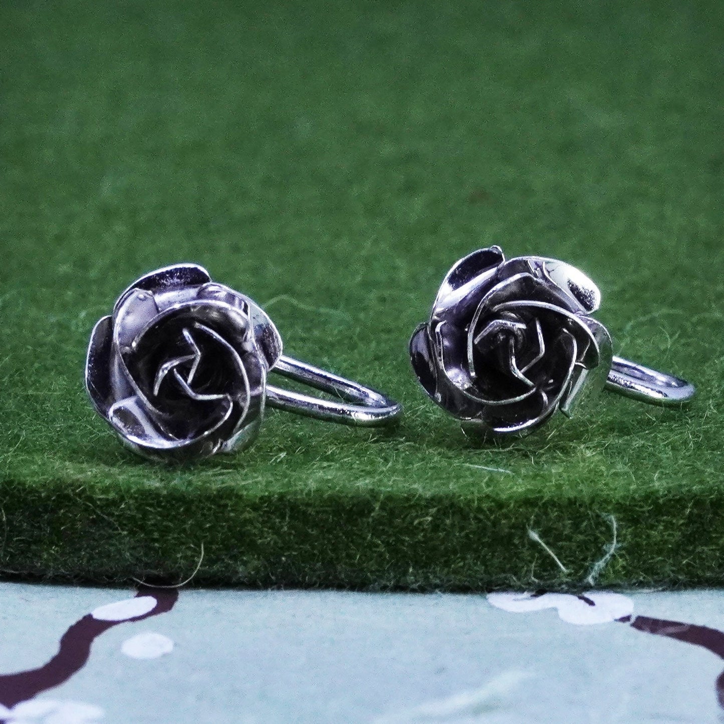 bond boyd Sterling silver handmade, 925 screw back rose flower earrings