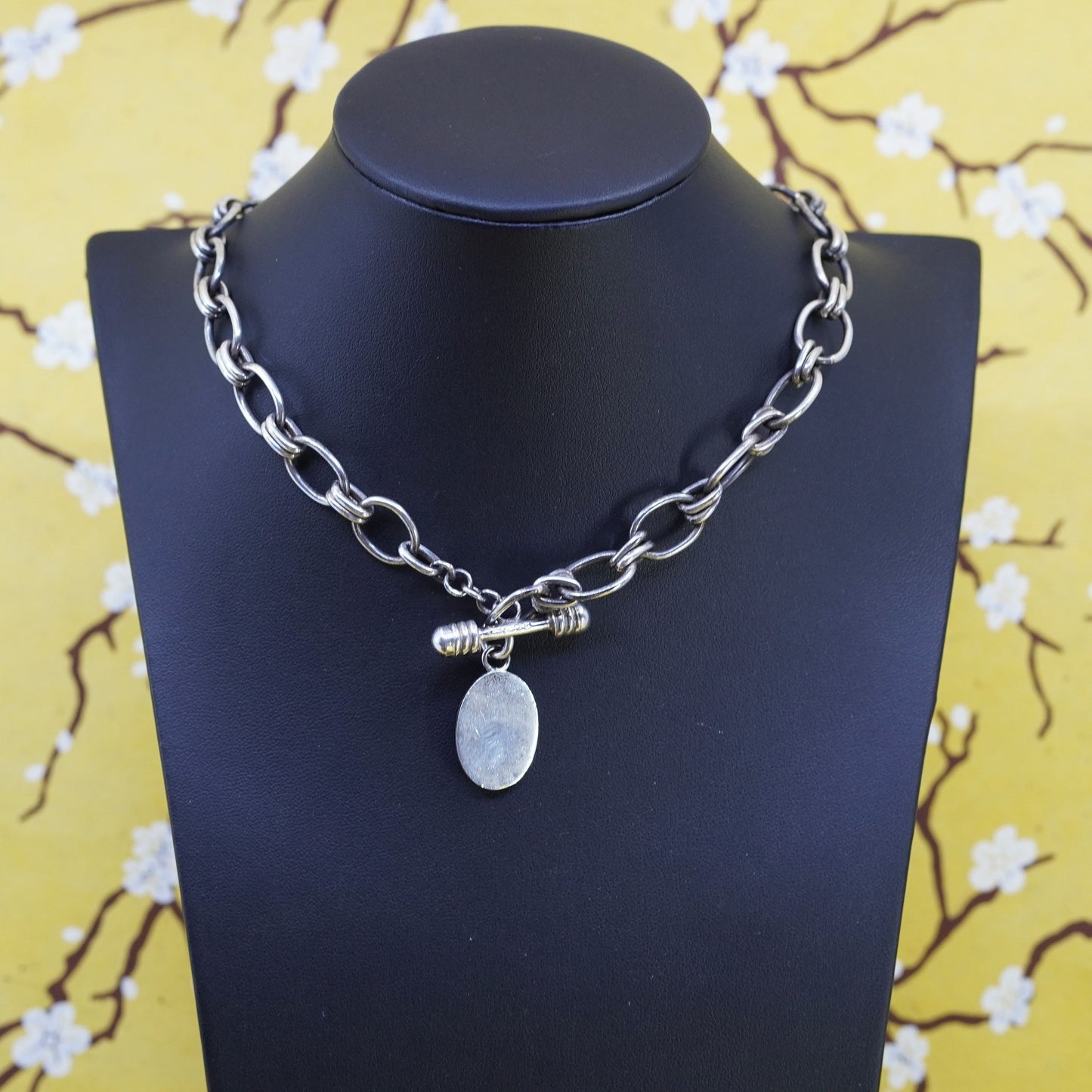 18”, Sterling silver necklace, 925 oval chain with toggle closure and oval tag