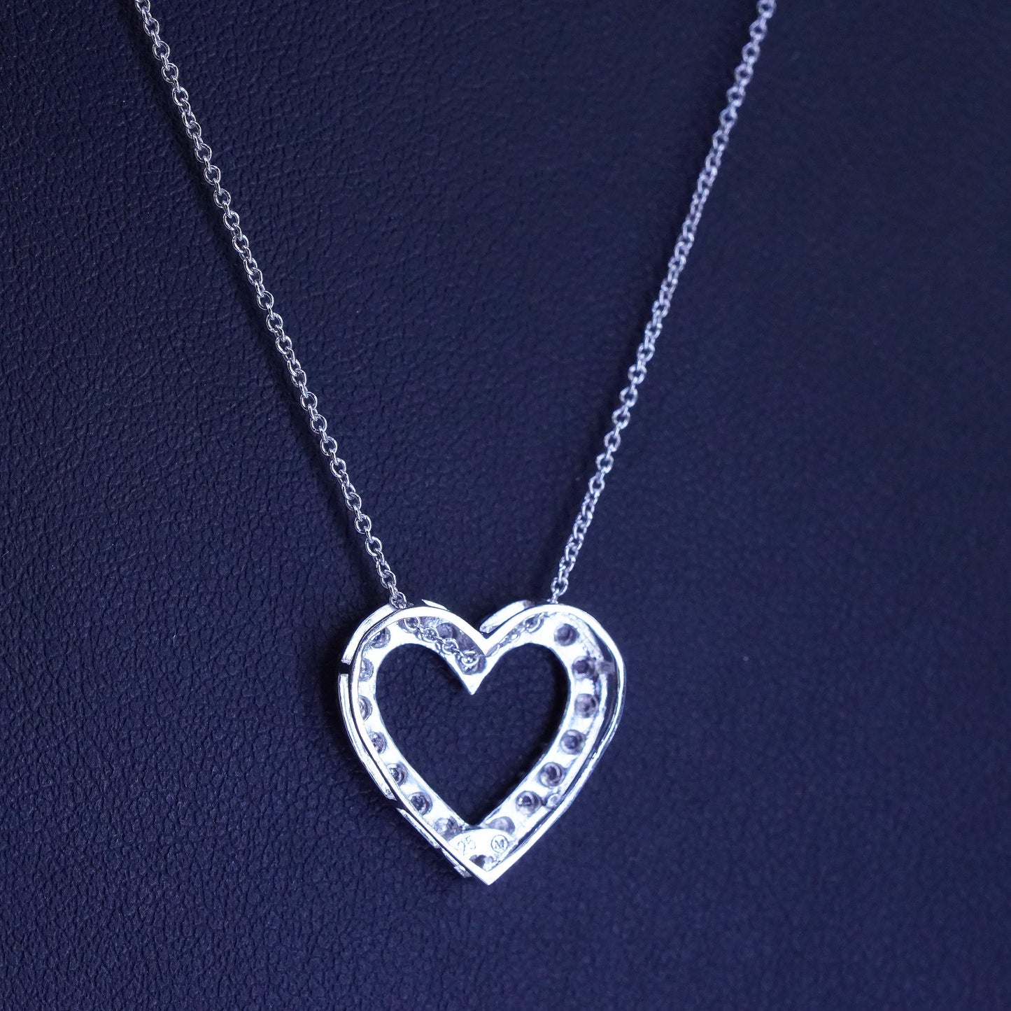 18”, VTG Sterling 925 silver circle chain necklace with Diamond Heart Pendant