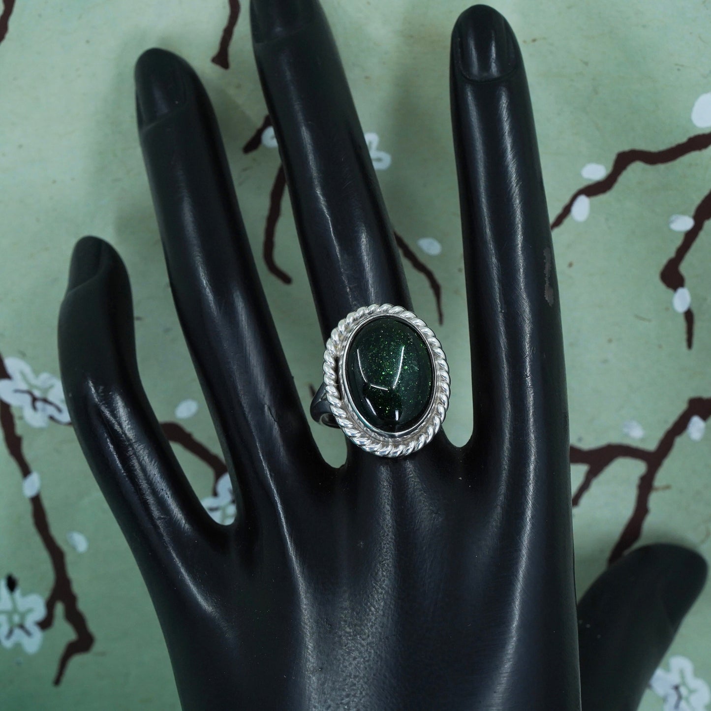 Size 8, Vintage handmade sterling 925 silver ring with green glittering stone